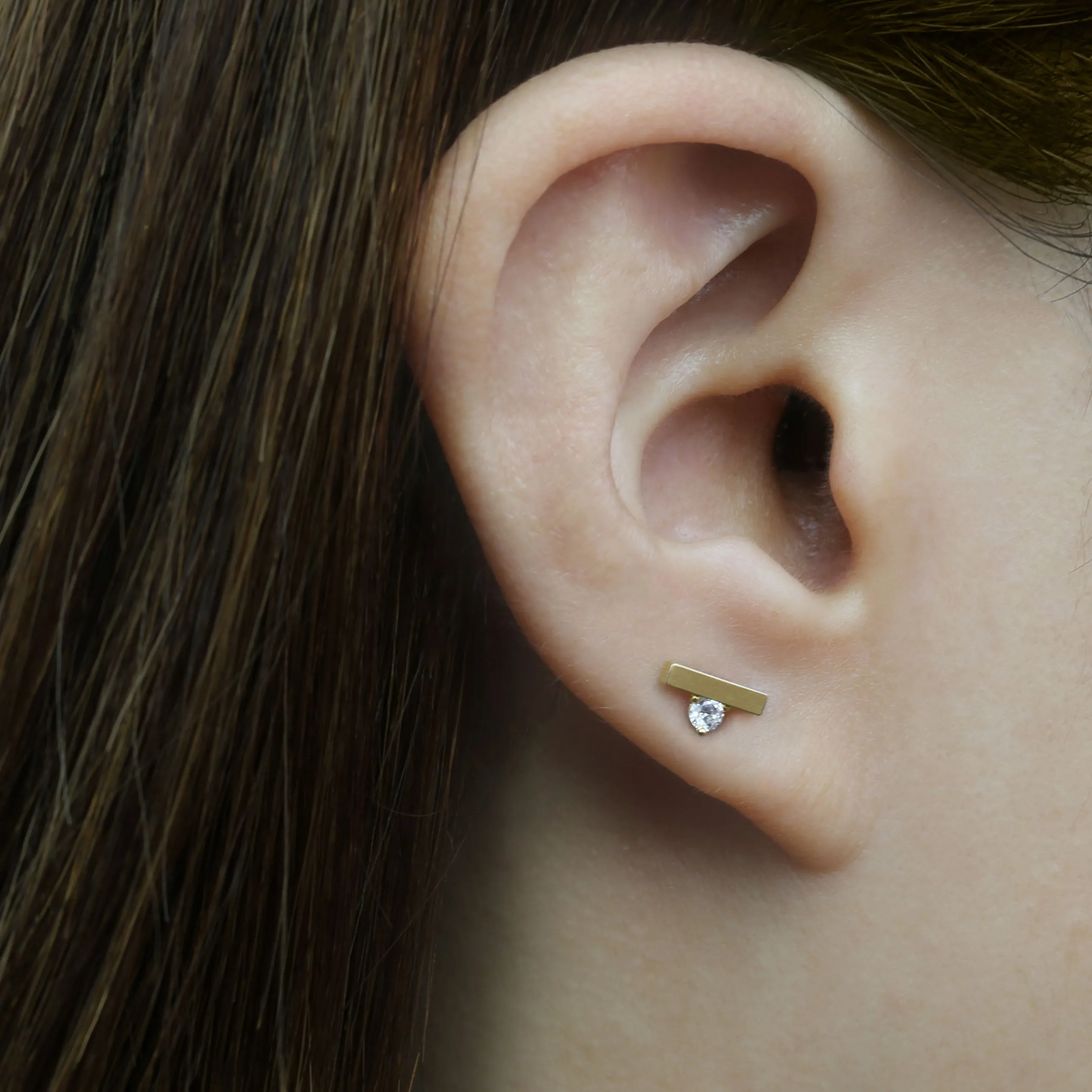 14k Solid Gold Bar CZ Point Bar Stud Earring