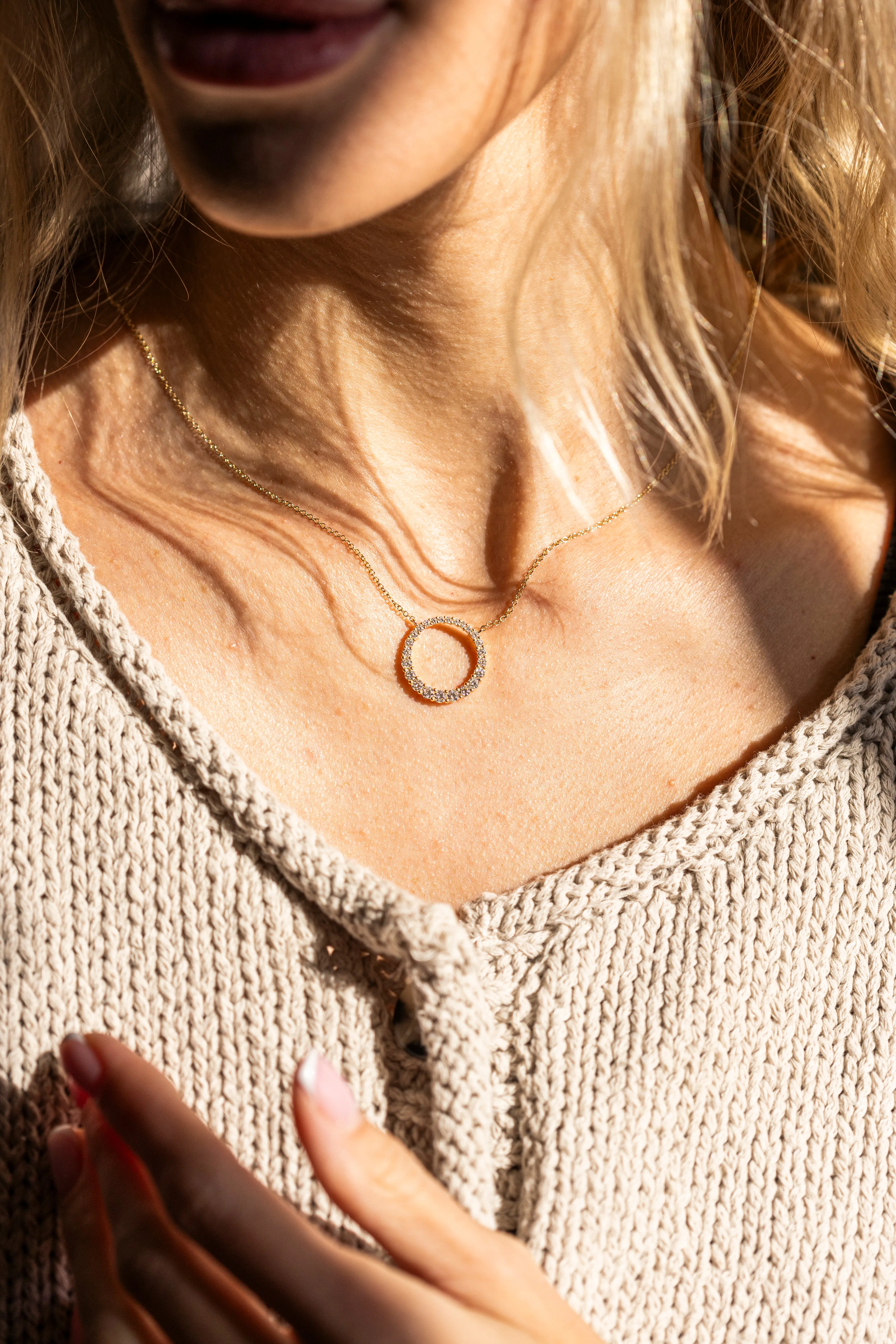 14K Yellow Gold Open Circle 0.8 Carat Diamond Necklace