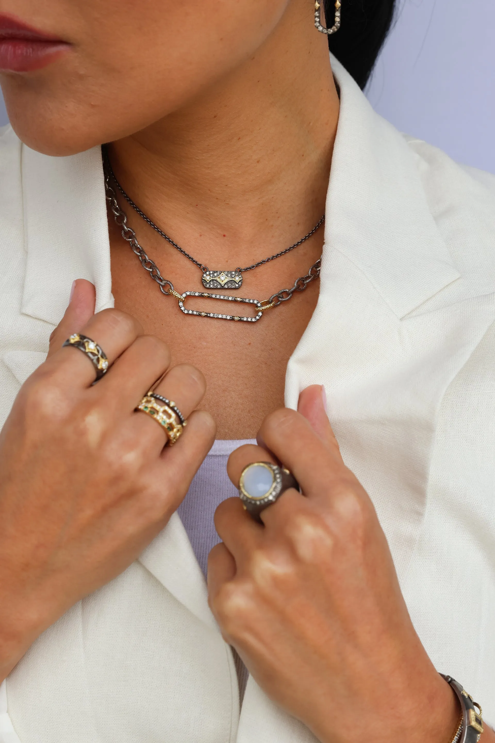 17" CHAIN LINK NECKLACE WITH PAVE PAPERCLIP