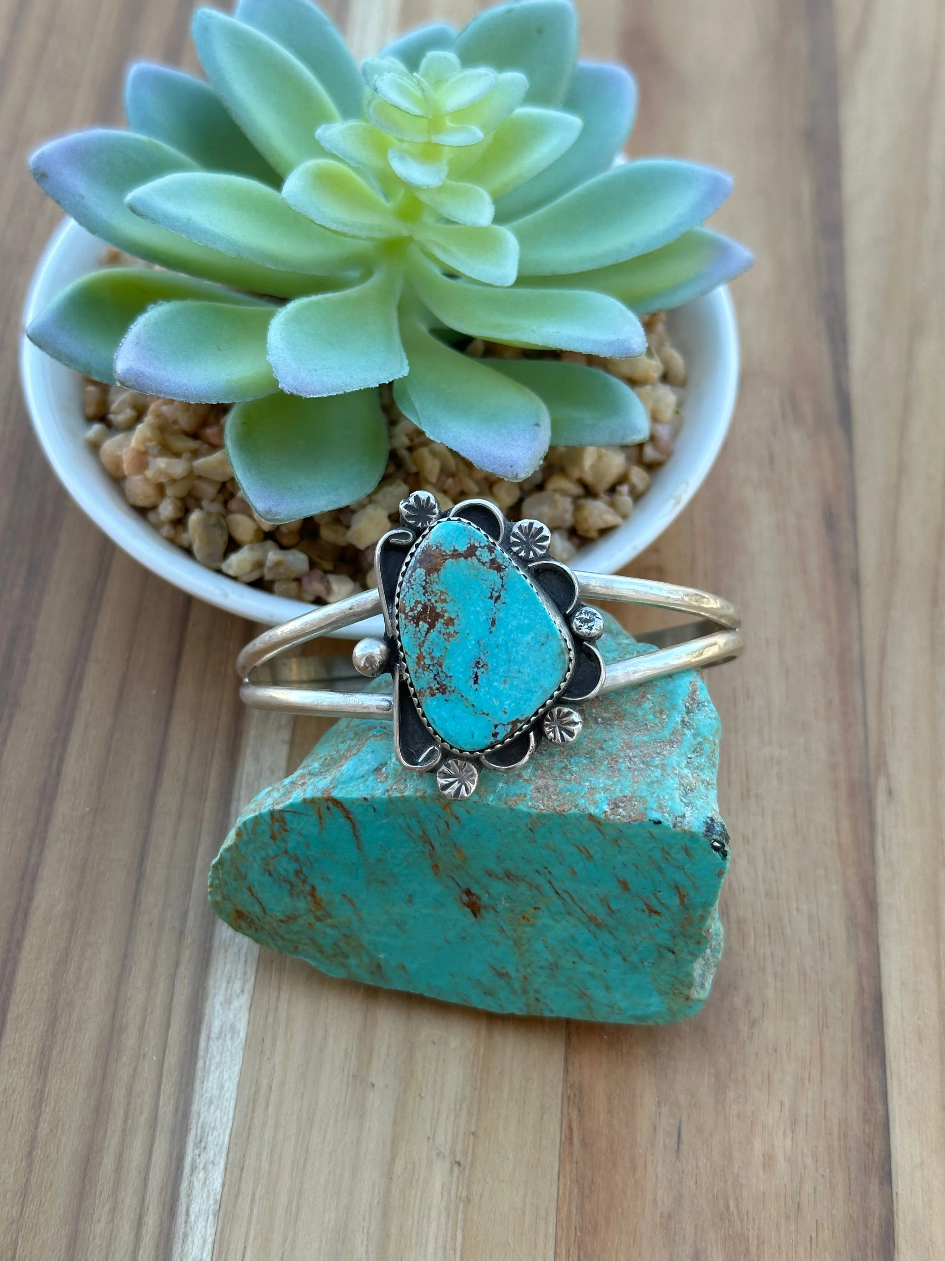 #8 Single Stone Cuff