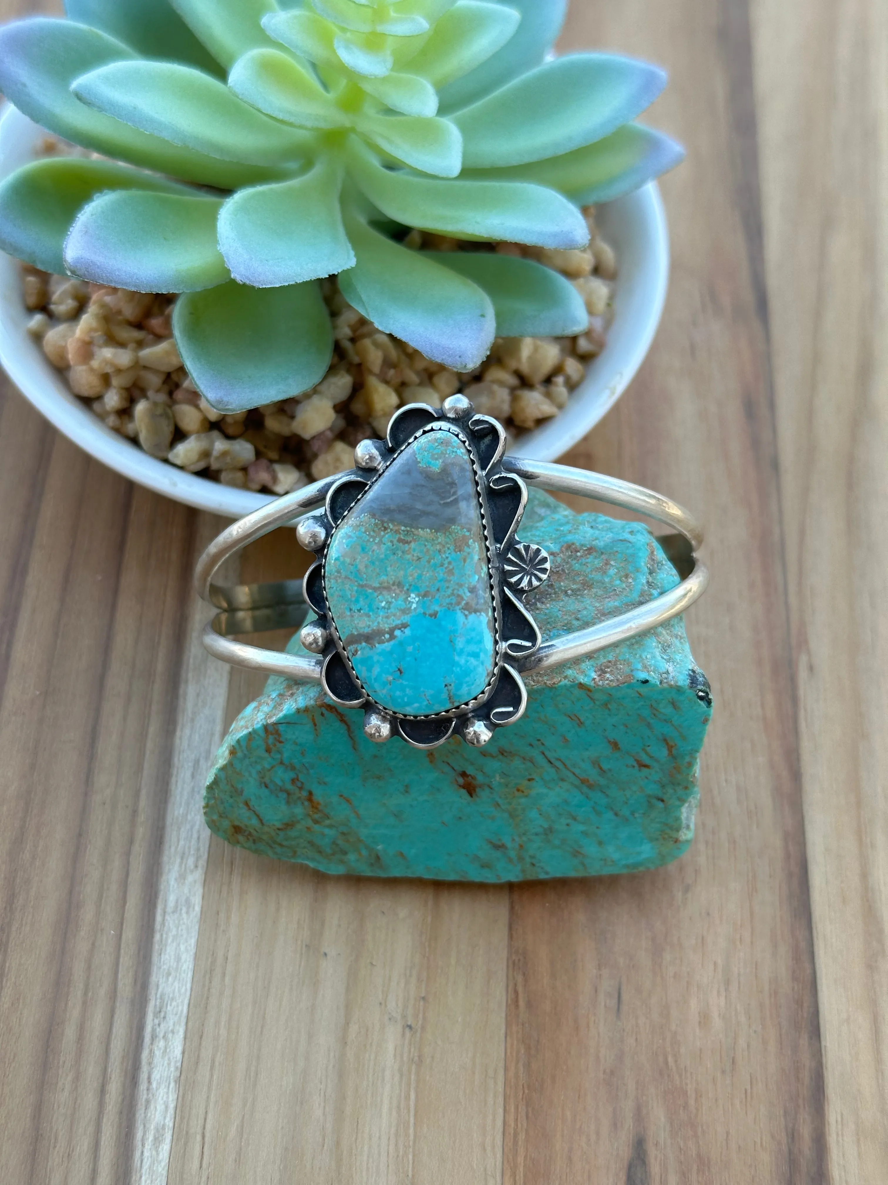 #8 Single Stone Cuff