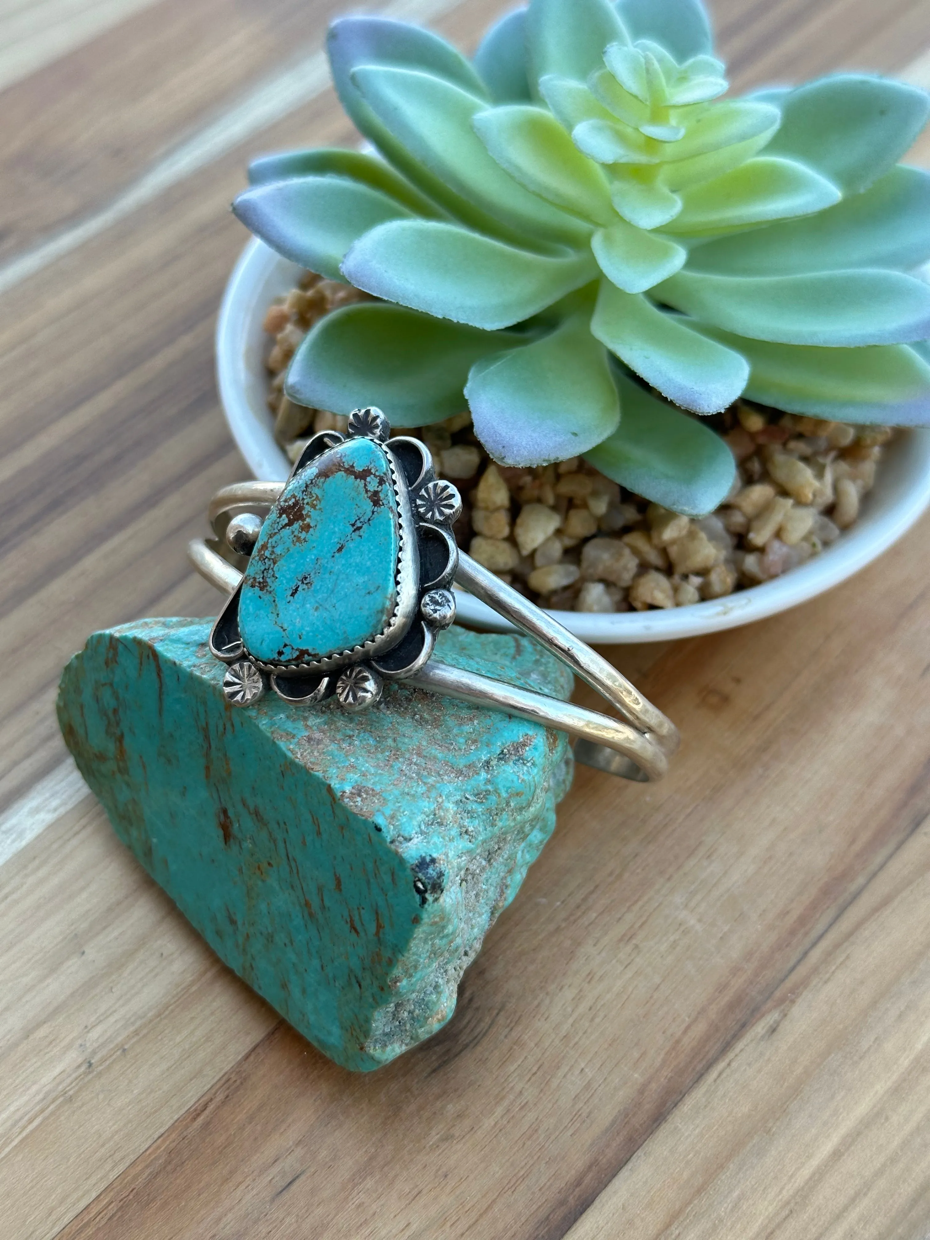 #8 Single Stone Cuff