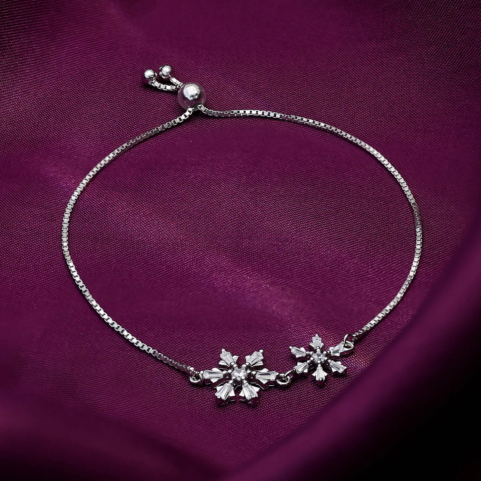 925 Sterling Silver Frozen White Snowflake Pendant Bracelet