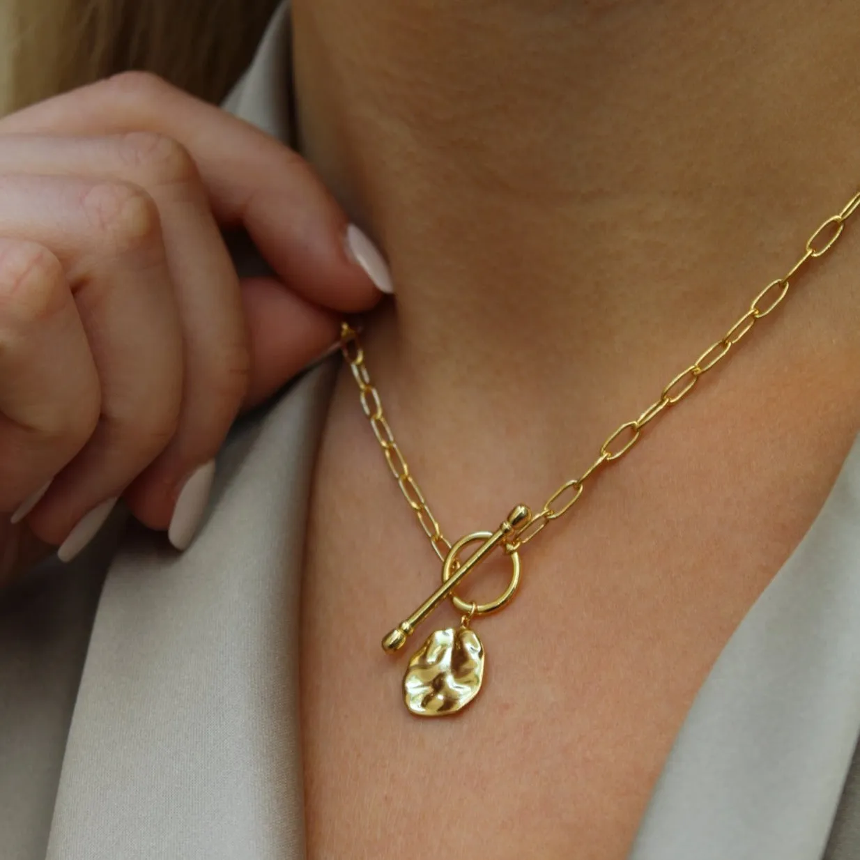 Amelia Toggle Necklace