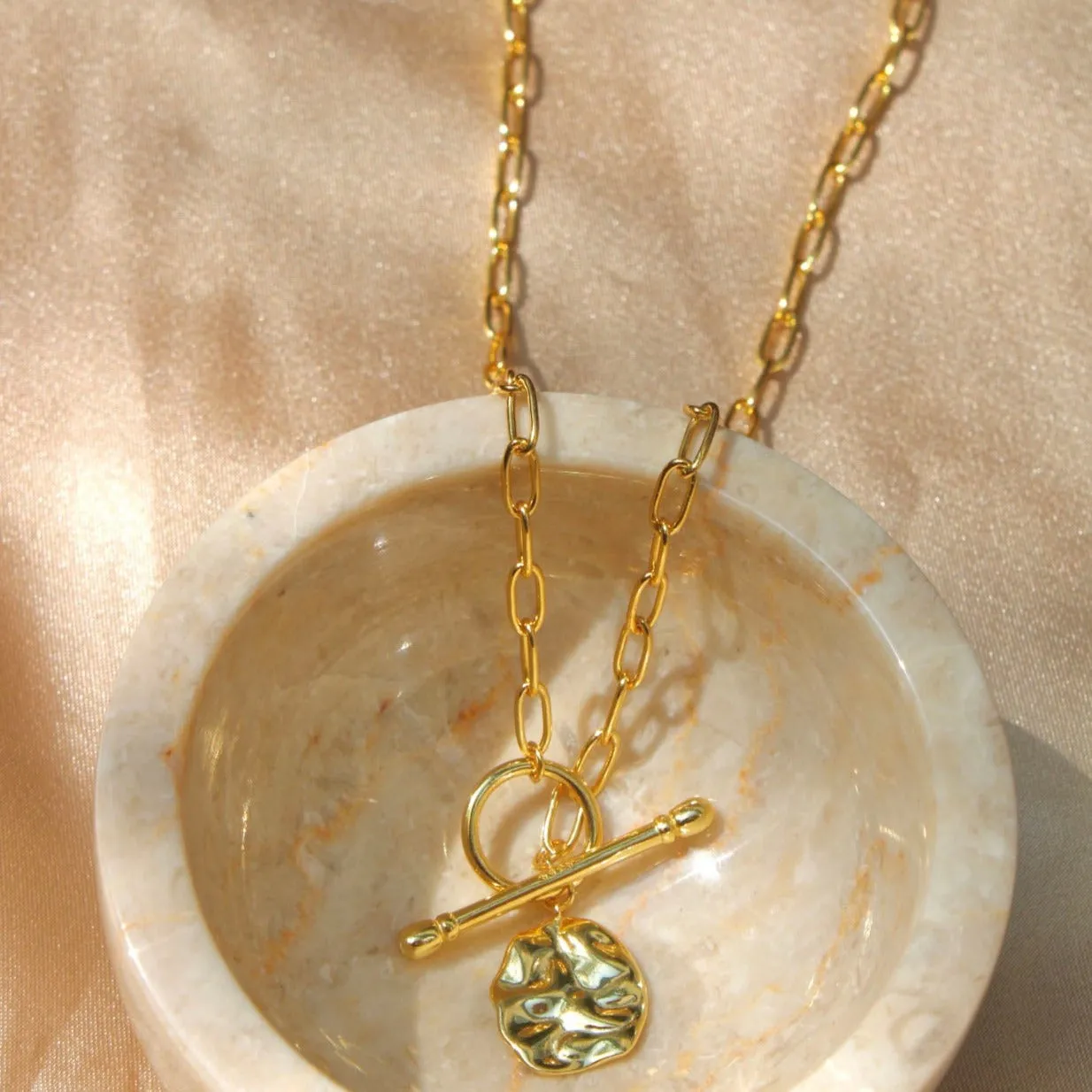 Amelia Toggle Necklace