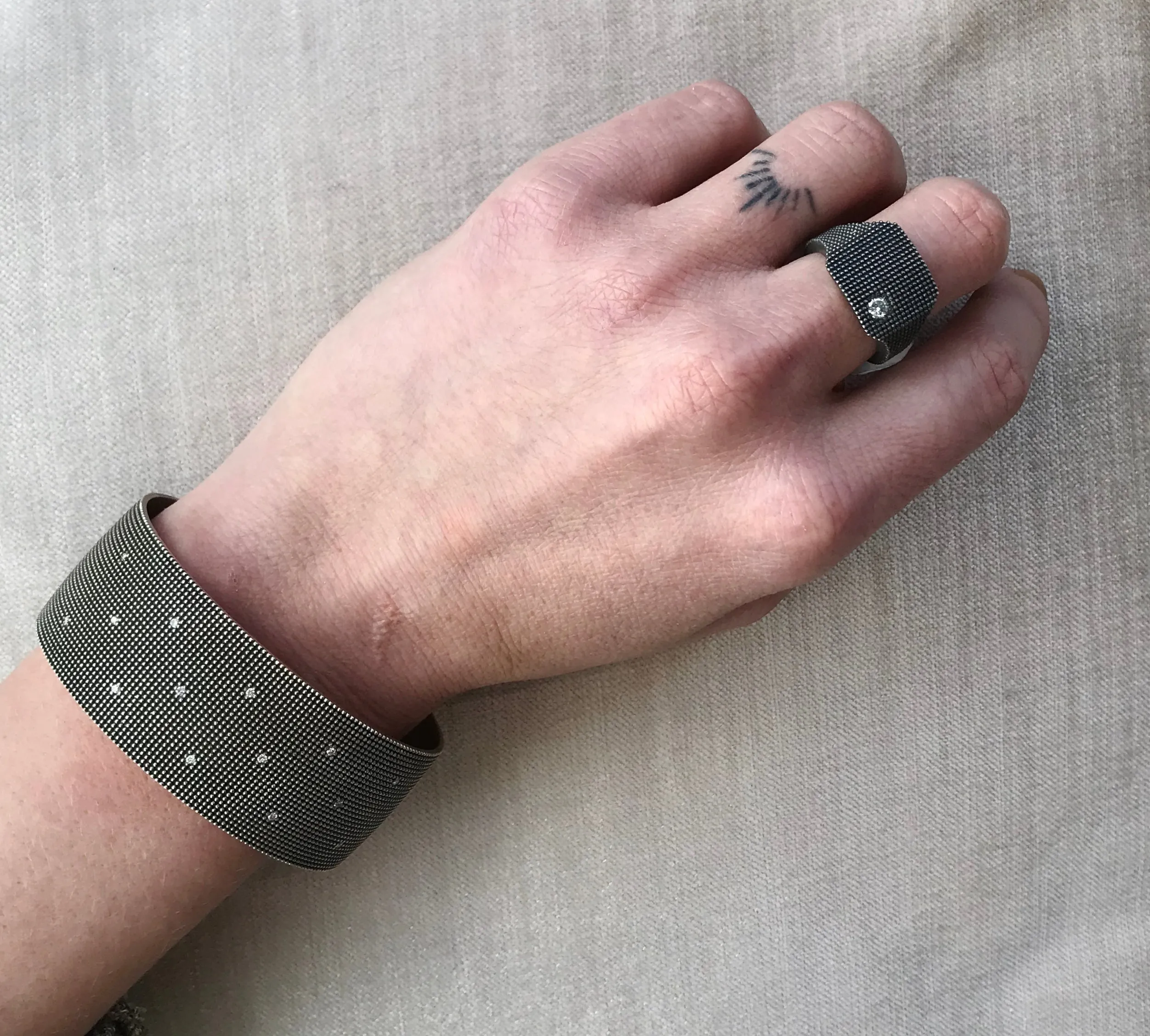 Anna Signet Ring