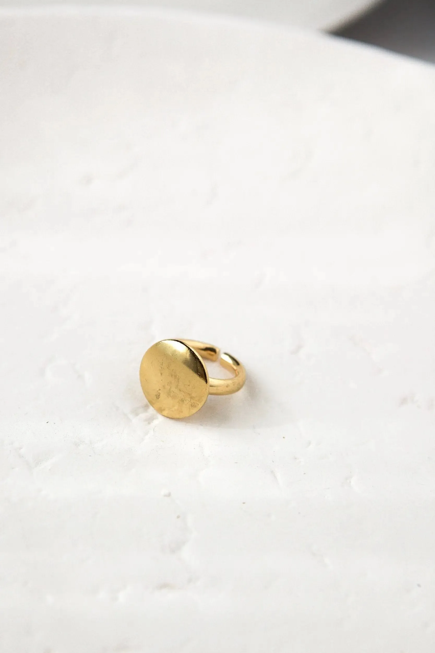 BIG Round RING