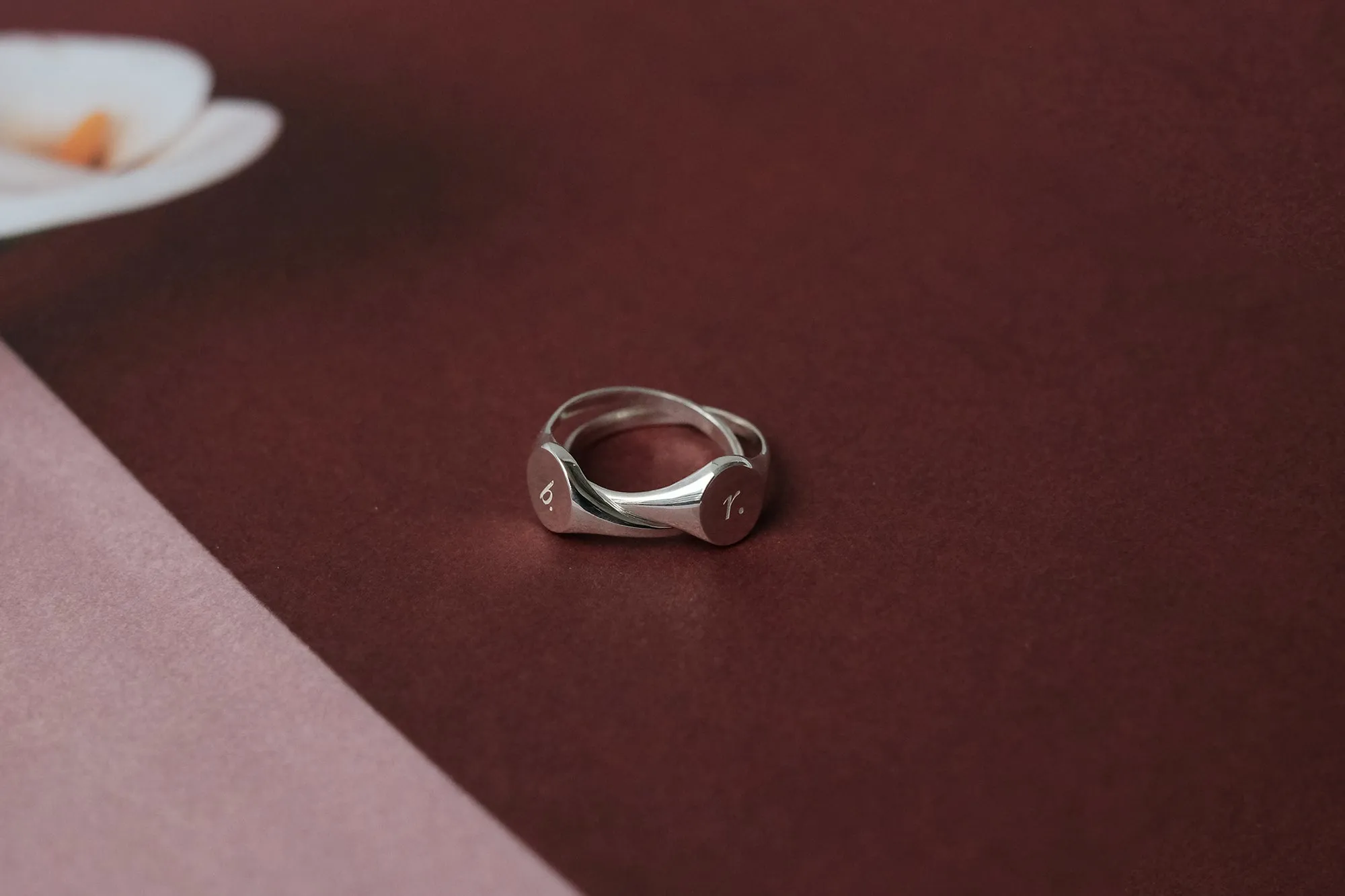 Bonding Signet Ring