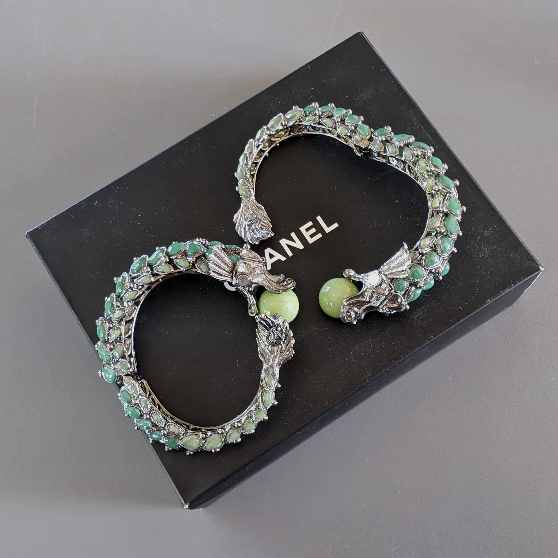 CHANEL DRAGON Collection Metiers d'Art "PARIS- SHANGAI" Pre-fall 2010 Bangle Bracelet, RARE!