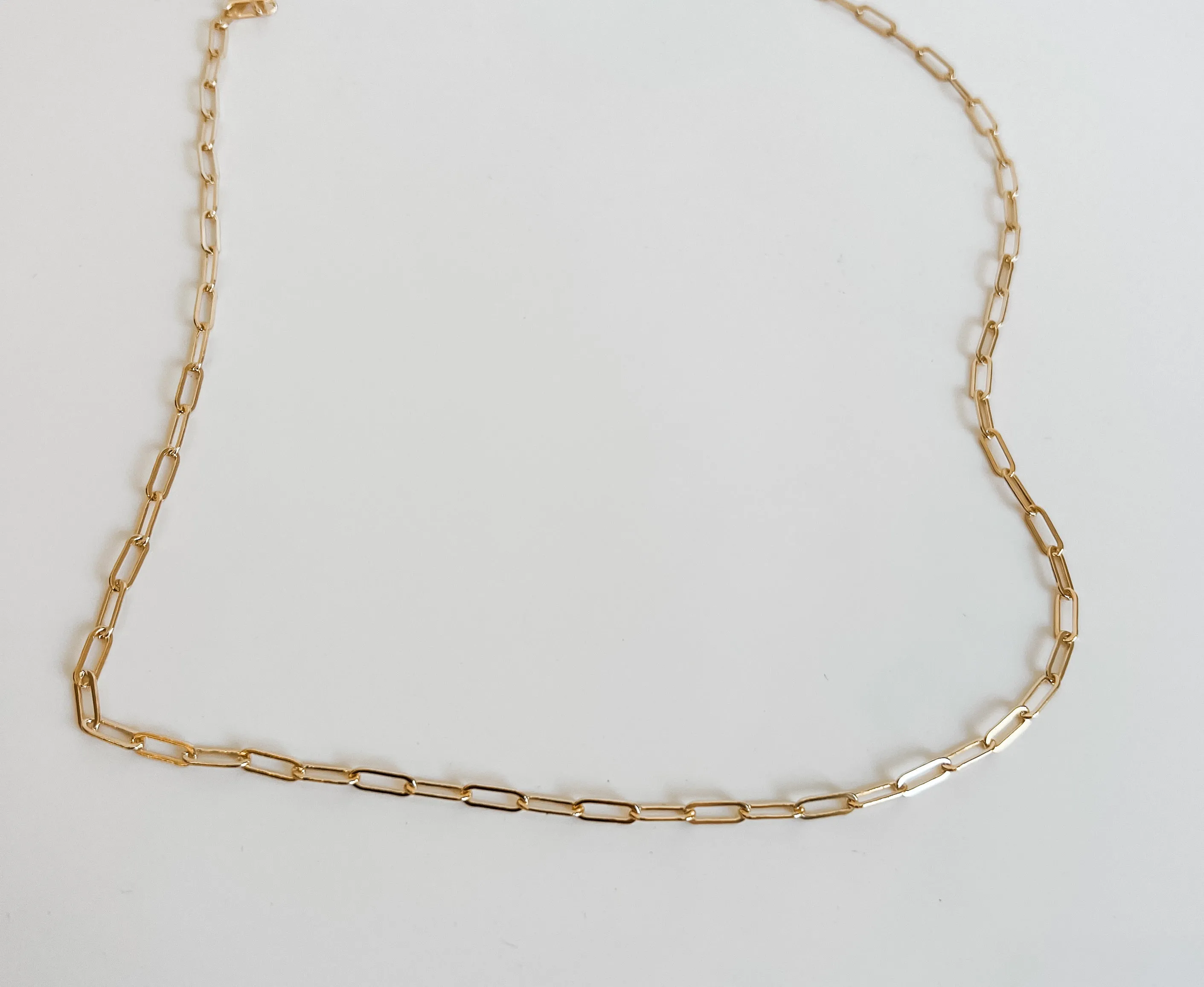 CHLOE MEDIUM PAPERCLIP