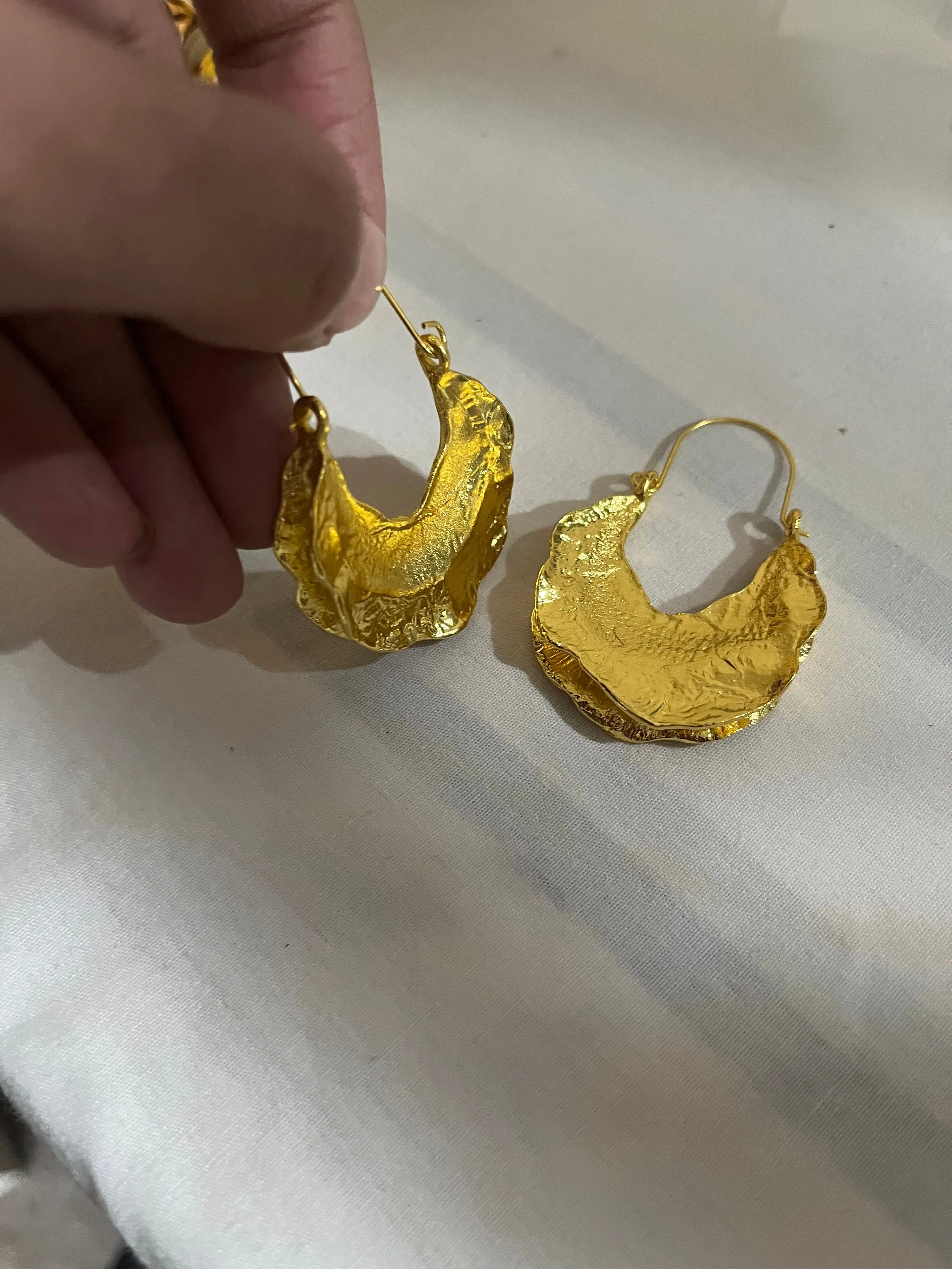 Chunky gold hoops , big vintage style gold earring , chunky gold earring , geometric gold earring ,