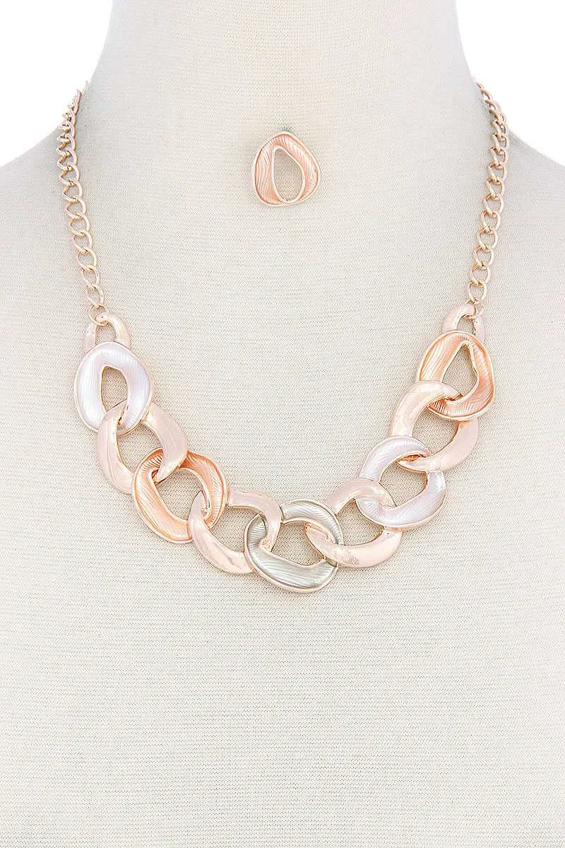 Circle Link Necklace