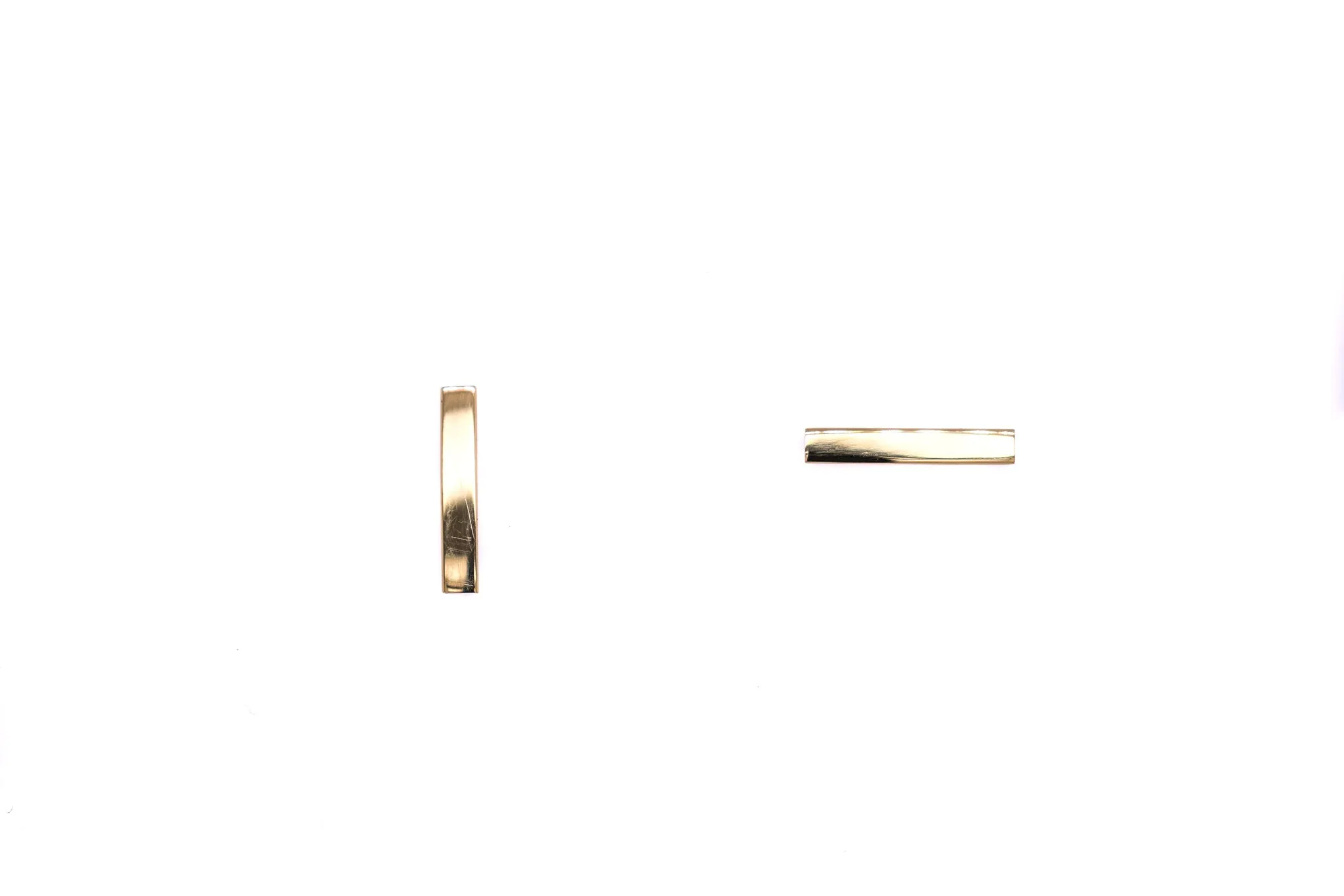 CLASSIC FLAT BAR YELLOW GOLD EARRINGS