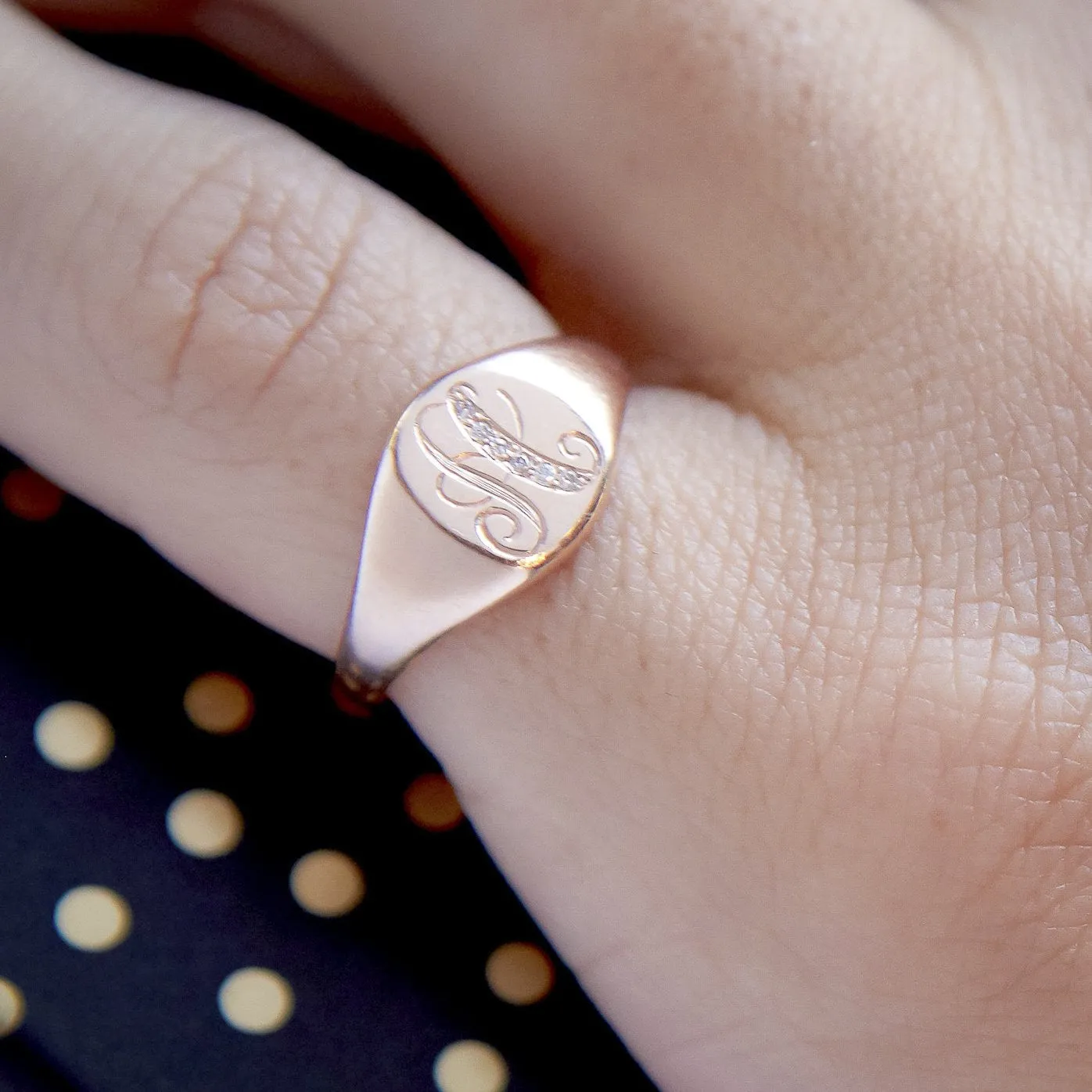Classic Signet Ring