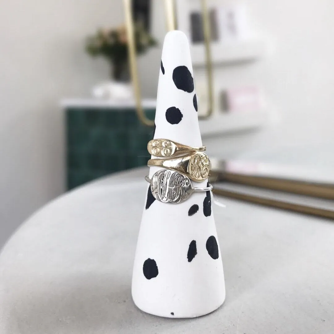 Classic Signet Ring