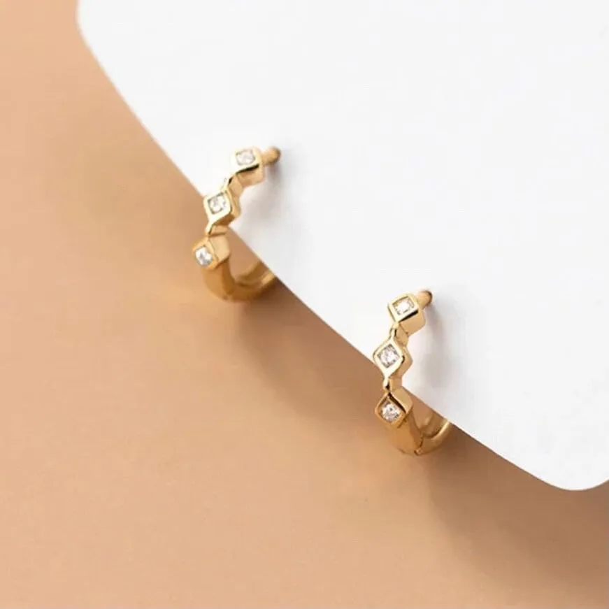 CZ Diamond Shape Huggies Hoop earrings-SH017
