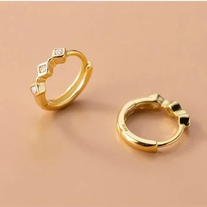 CZ Diamond Shape Huggies Hoop earrings-SH017