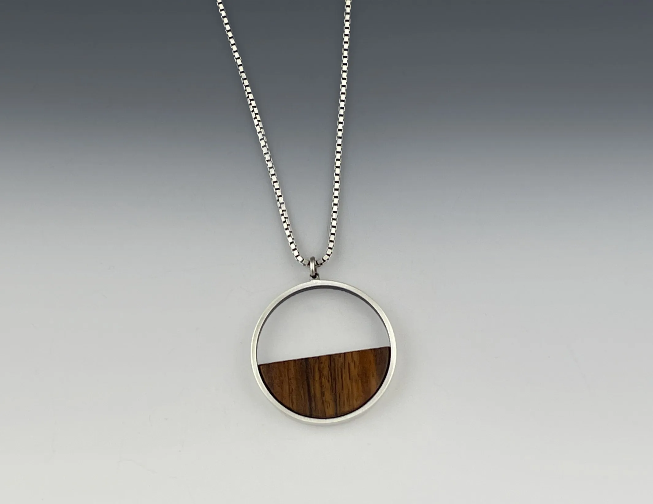 Eclipse Medium Open Necklace