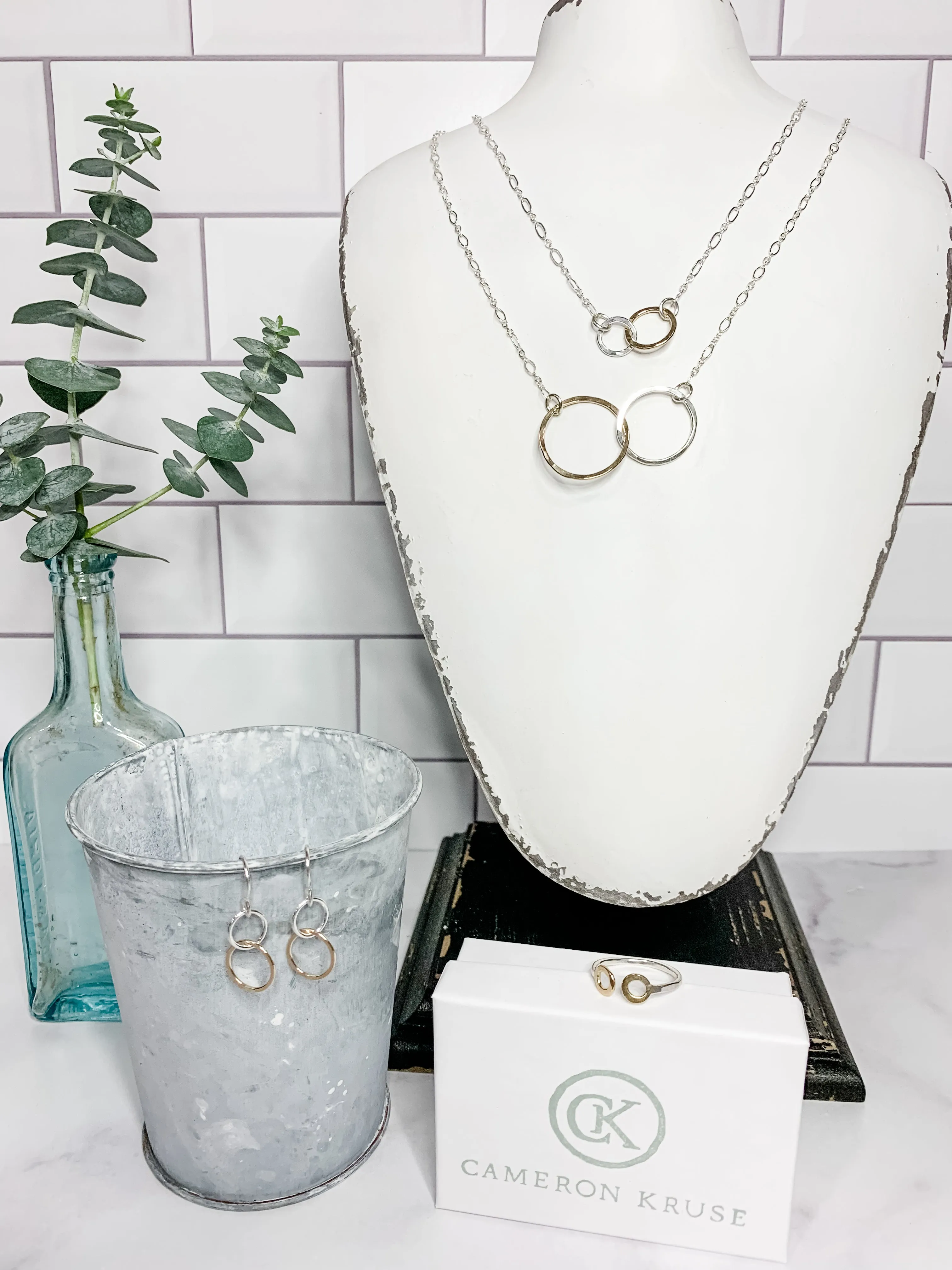 Interlocking Pendant - Mixed Metals
