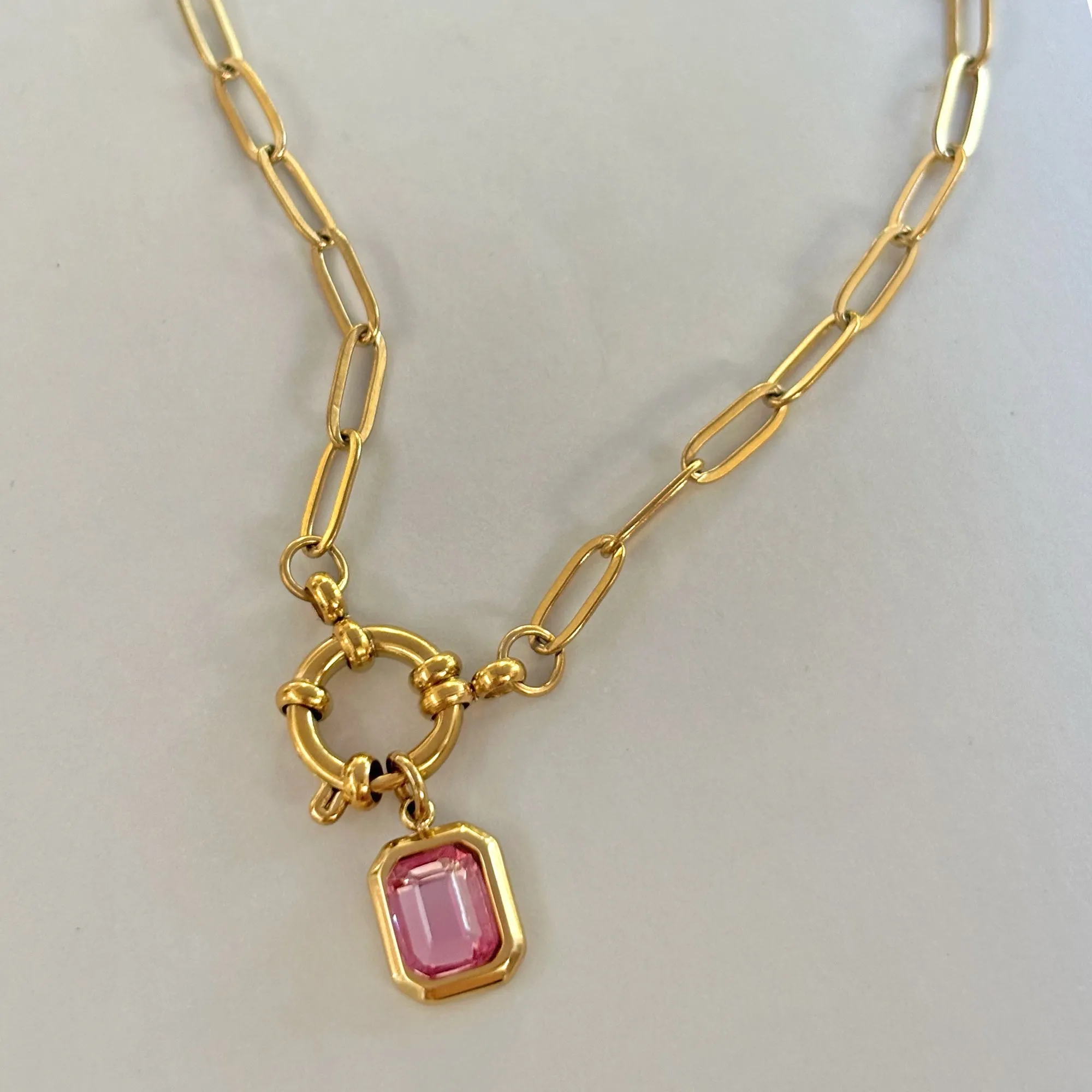KELLY GOLD PAPERCLIP CHAIN CHARM NECKLACE