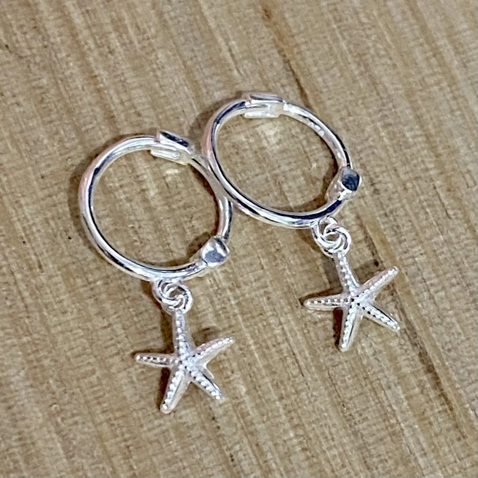 Laihas Mini Sea Star Hoop Earrings