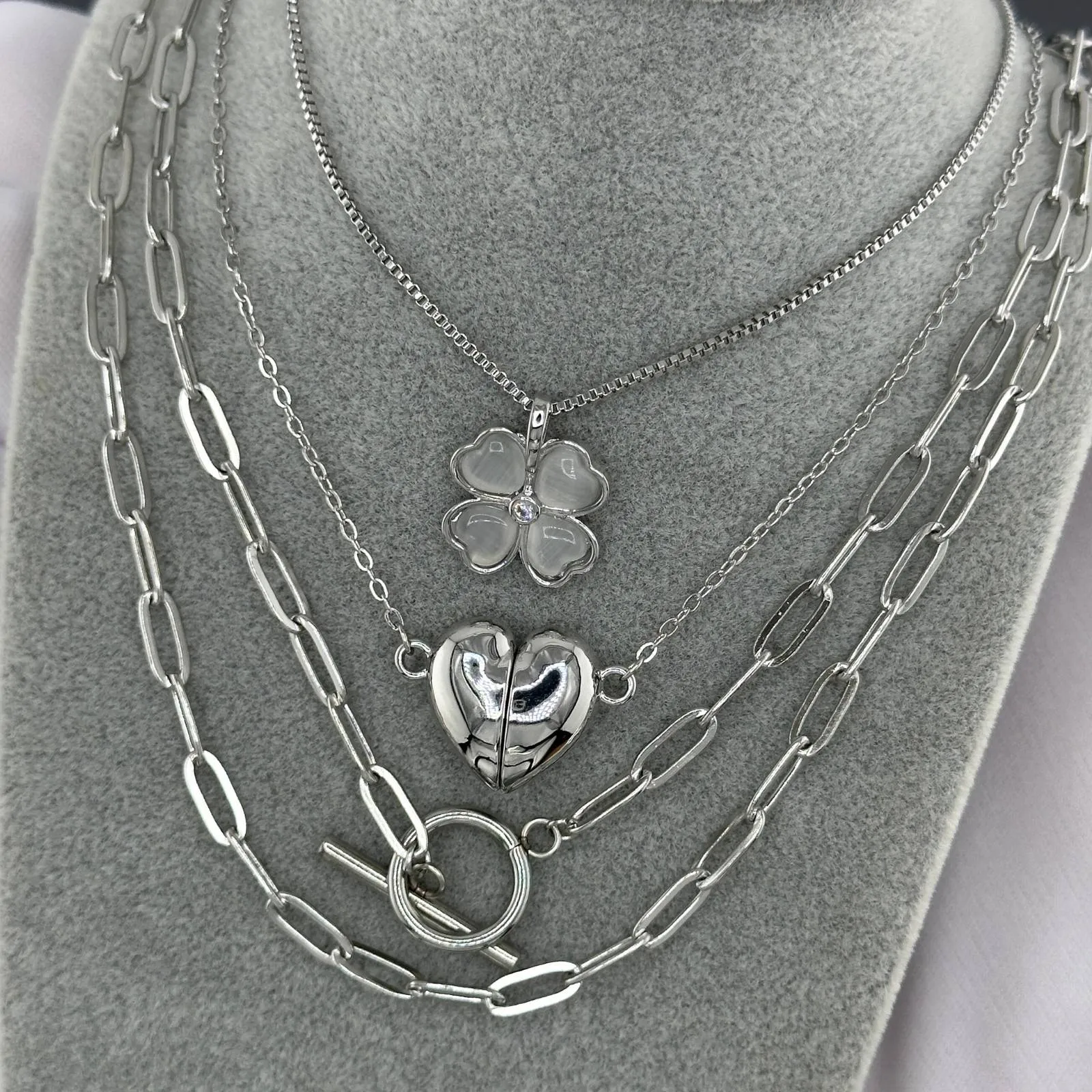Lara necklace