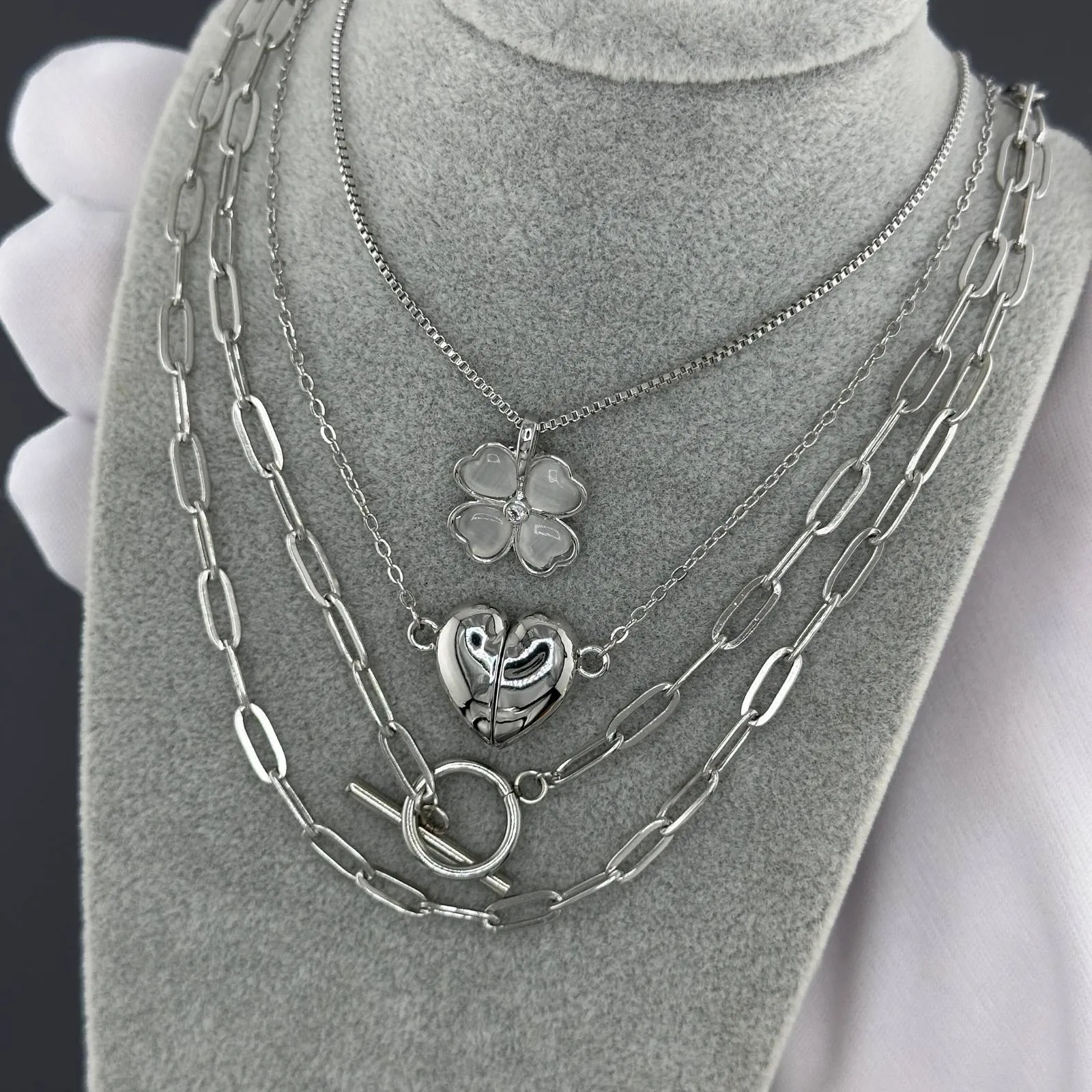 Lara necklace