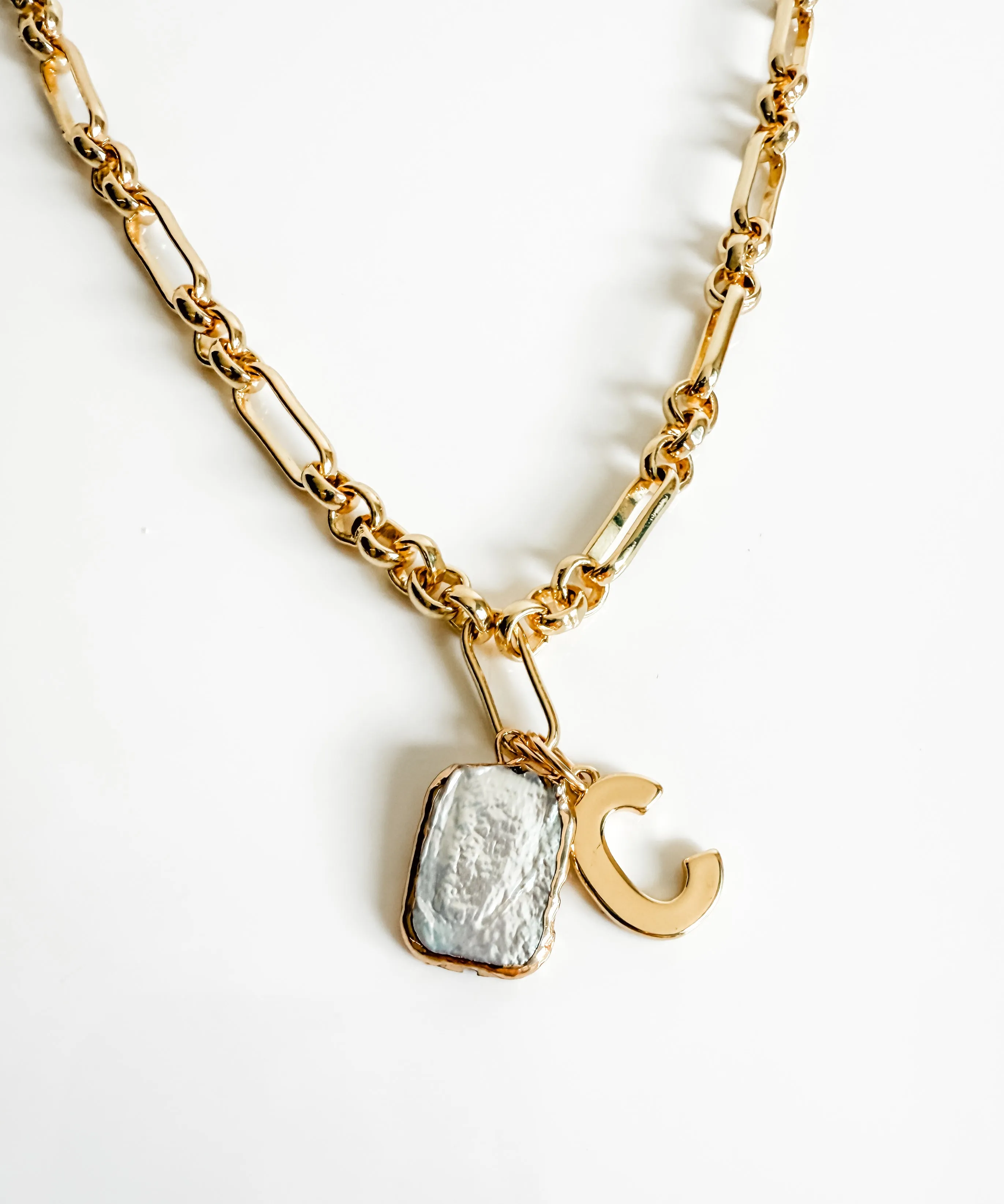 LINDY LONG AND SHORT PAPERCLIP CHAIN with pearl