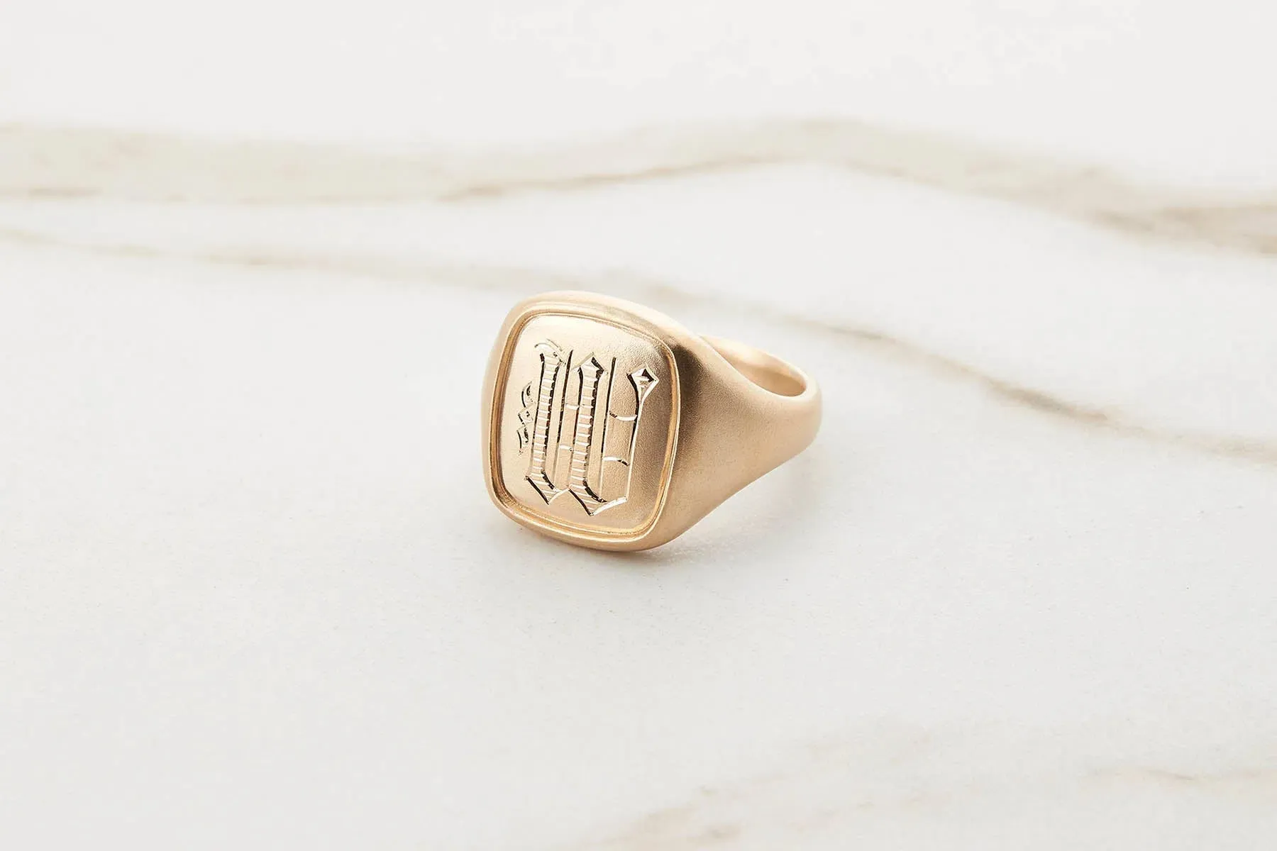 Men's Cushion Signet Ring in Yellow Gold