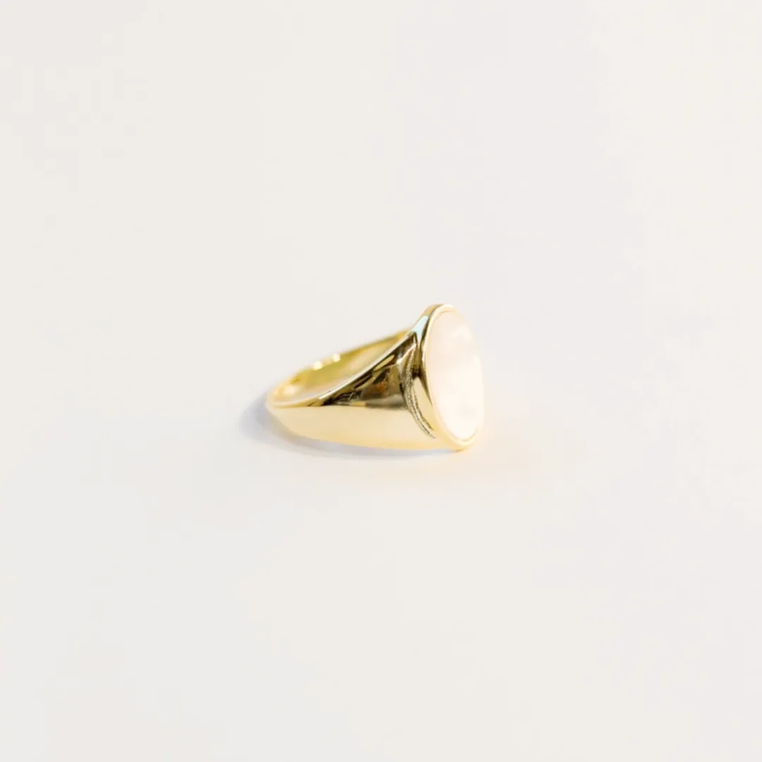 Mother of Pearl Signet Ring, Size 8
