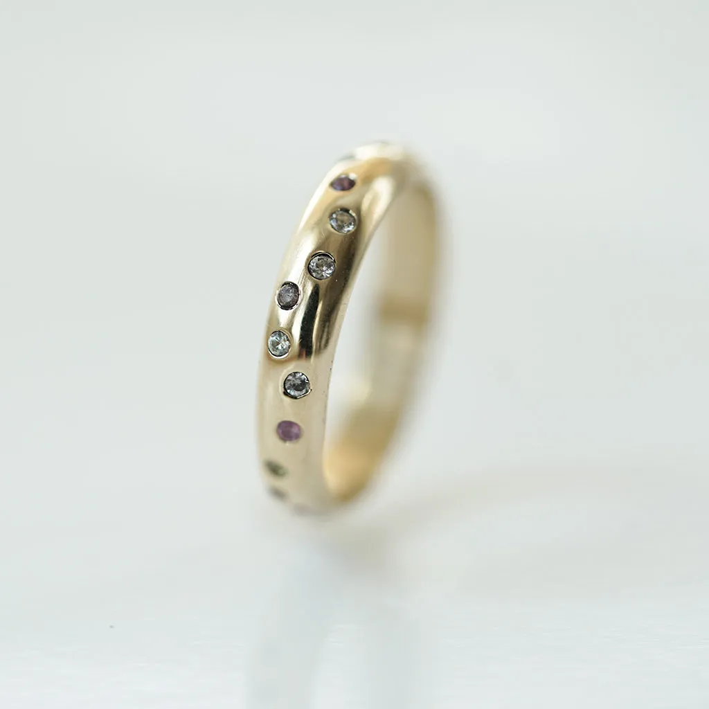 Multicolored sapphire gold ring