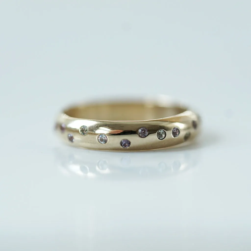 Multicolored sapphire gold ring