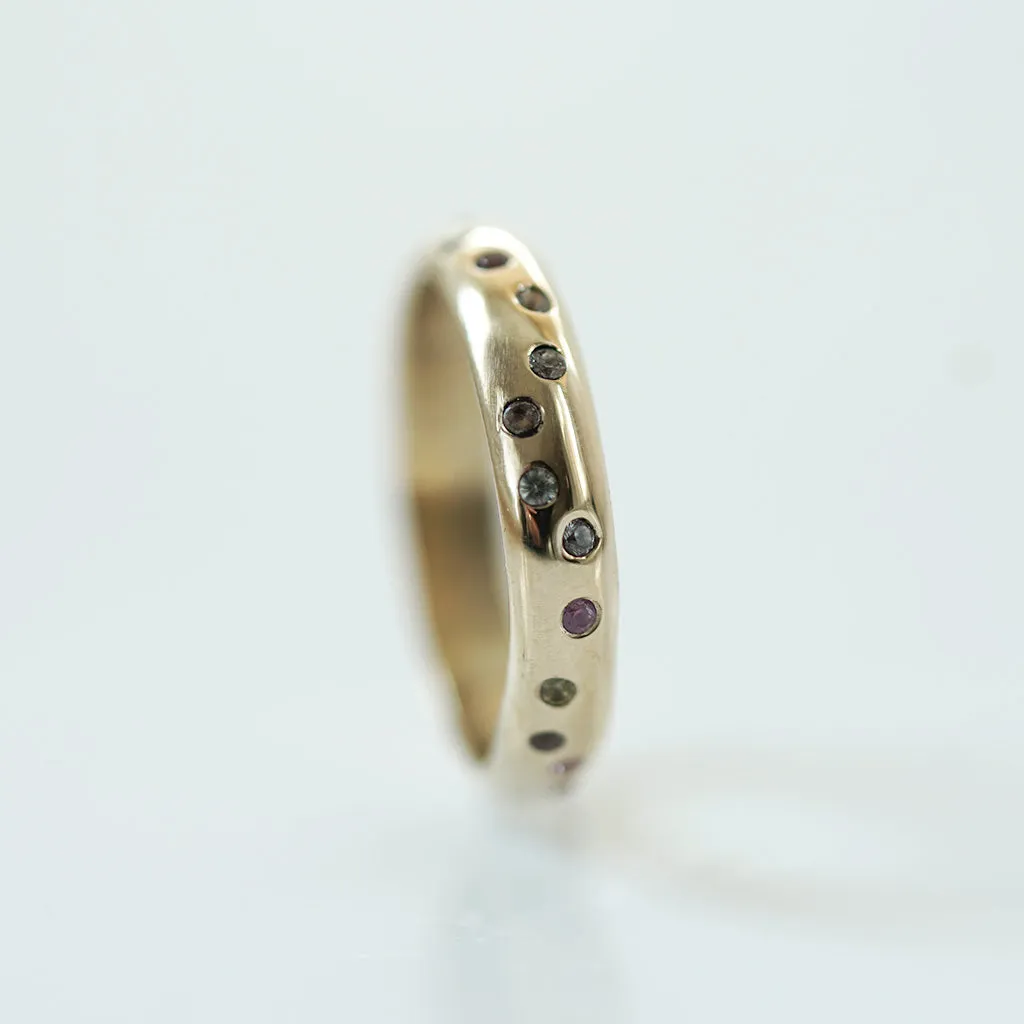 Multicolored sapphire gold ring