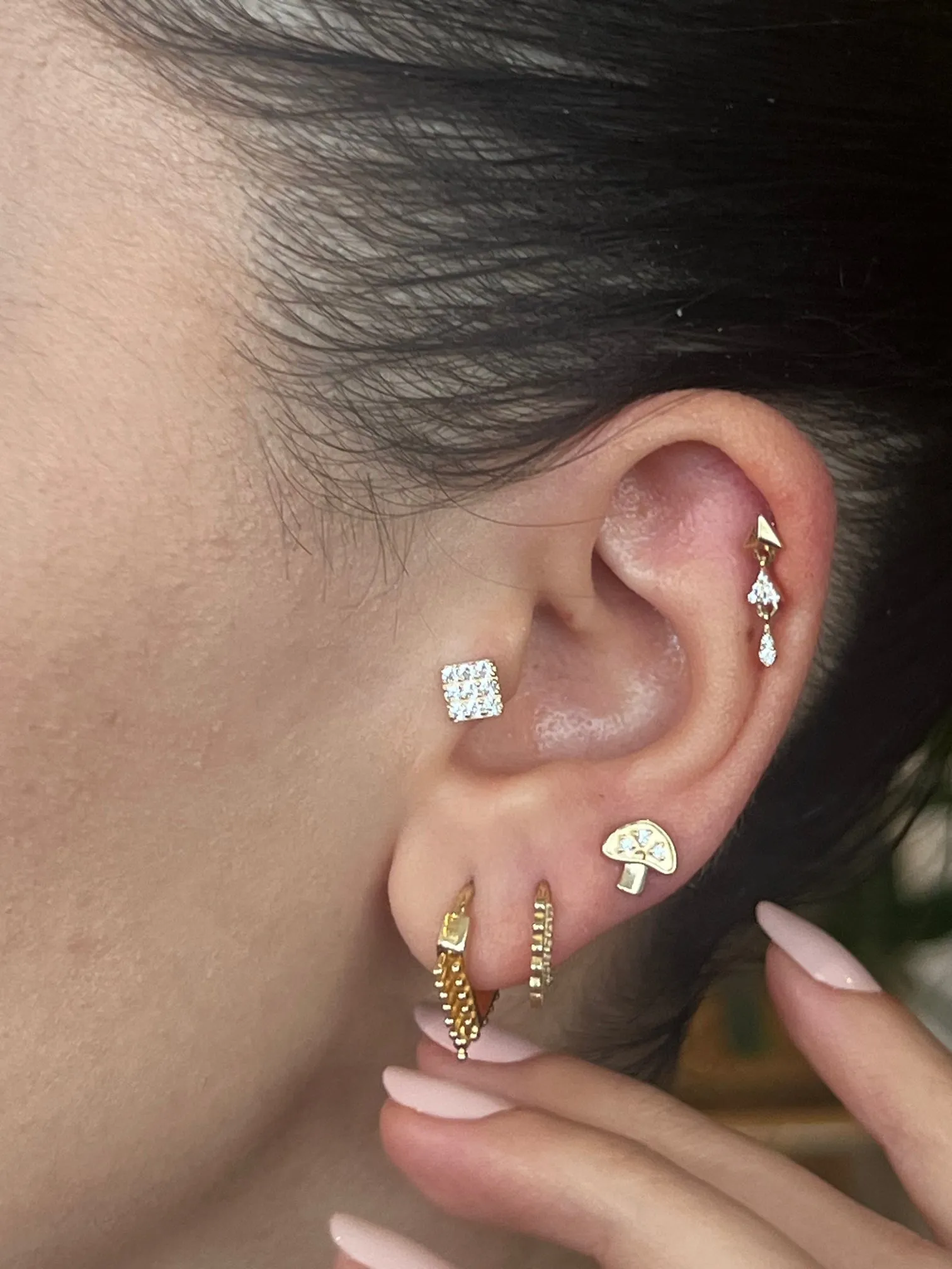 MUSHROOM PIERCING