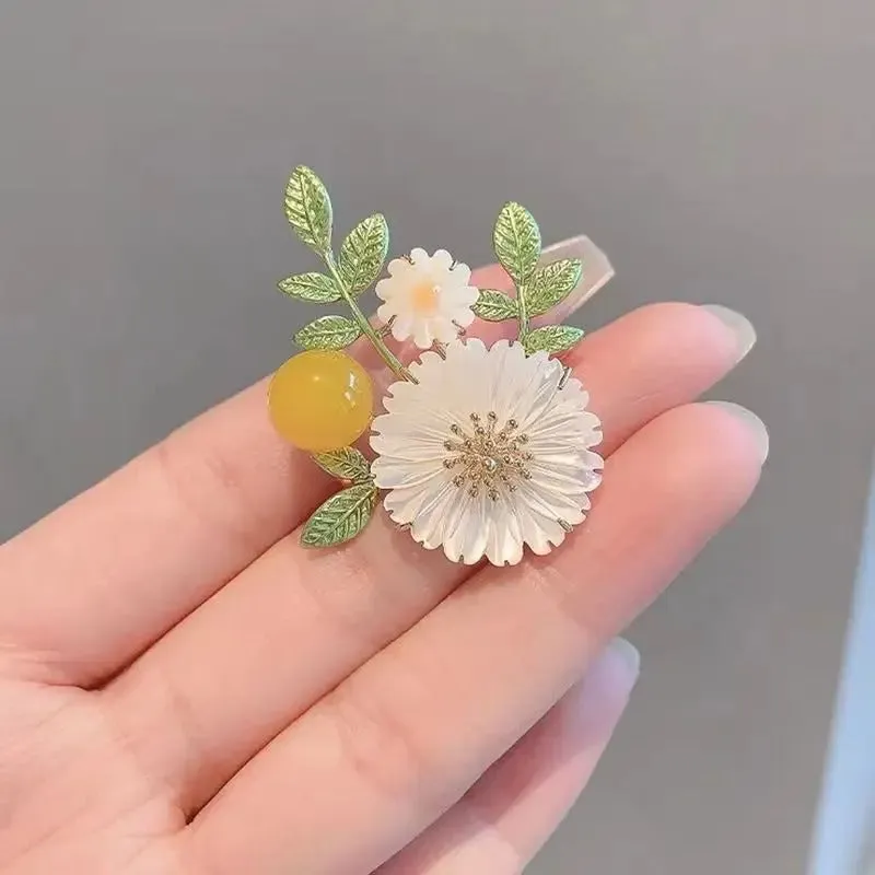 Nadine Daisy Enamel & Shell Brooch