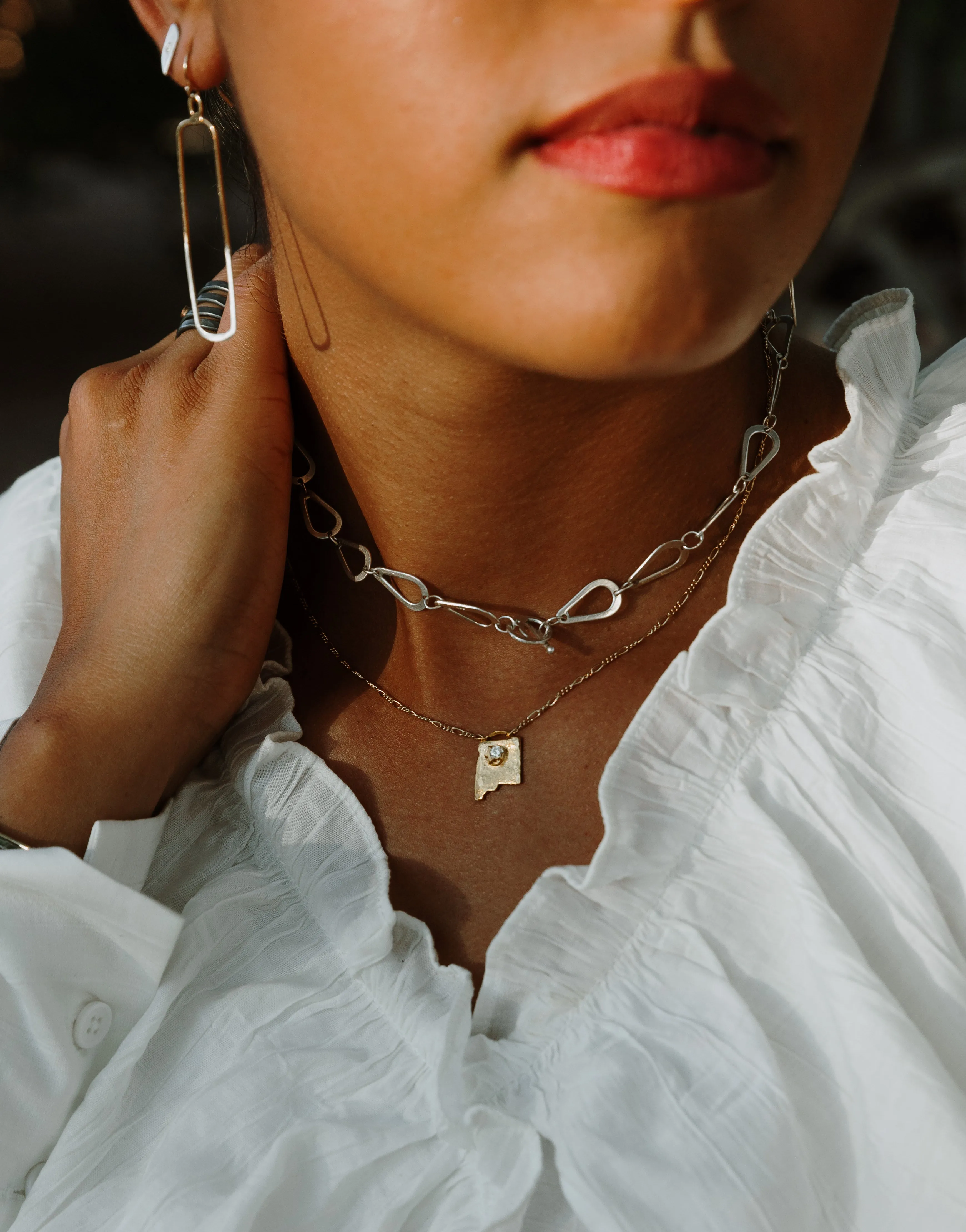 Open Petal Link Necklace