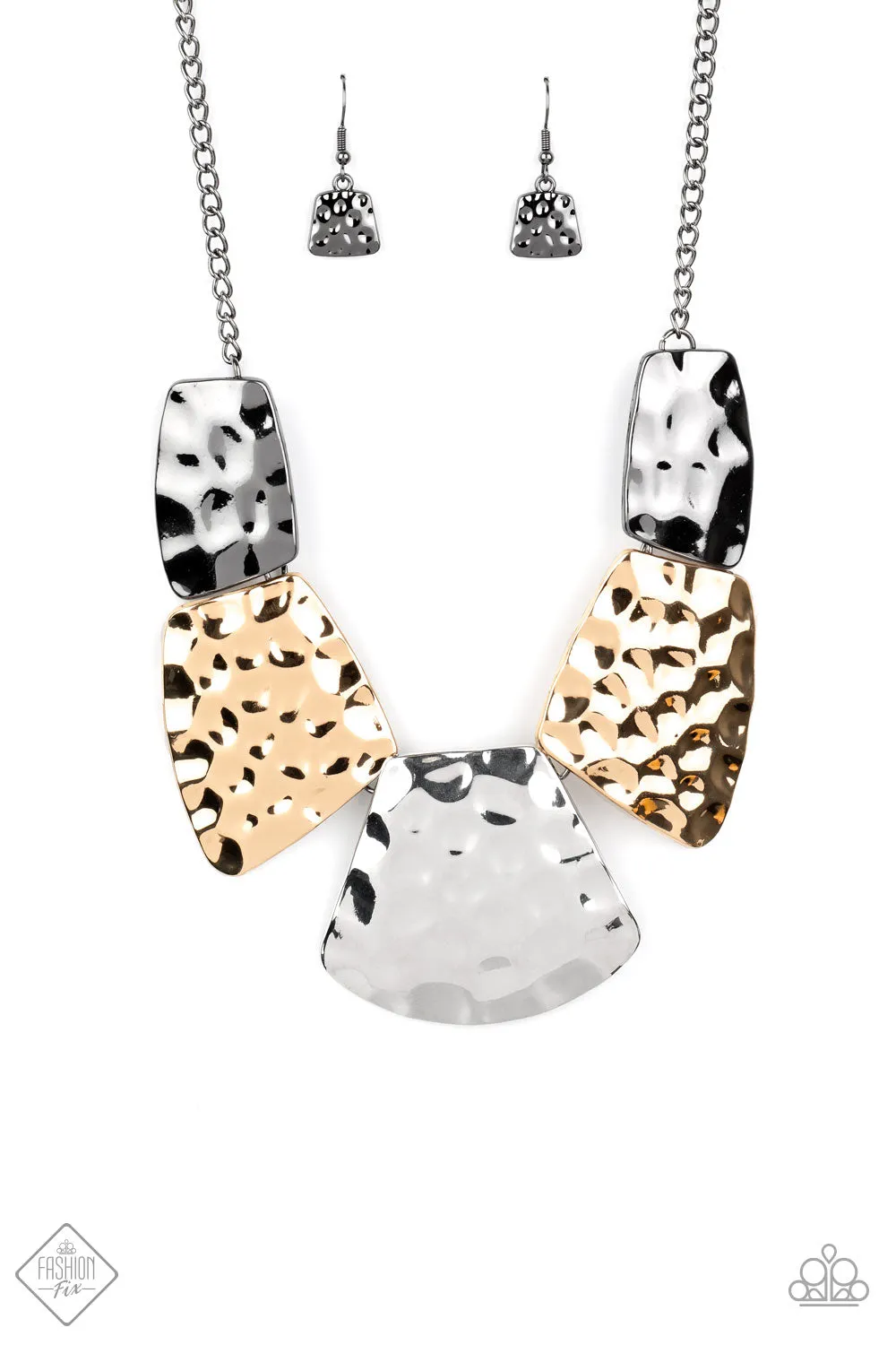 Paparazzi - HAUTE Plates  - Multi Necklace