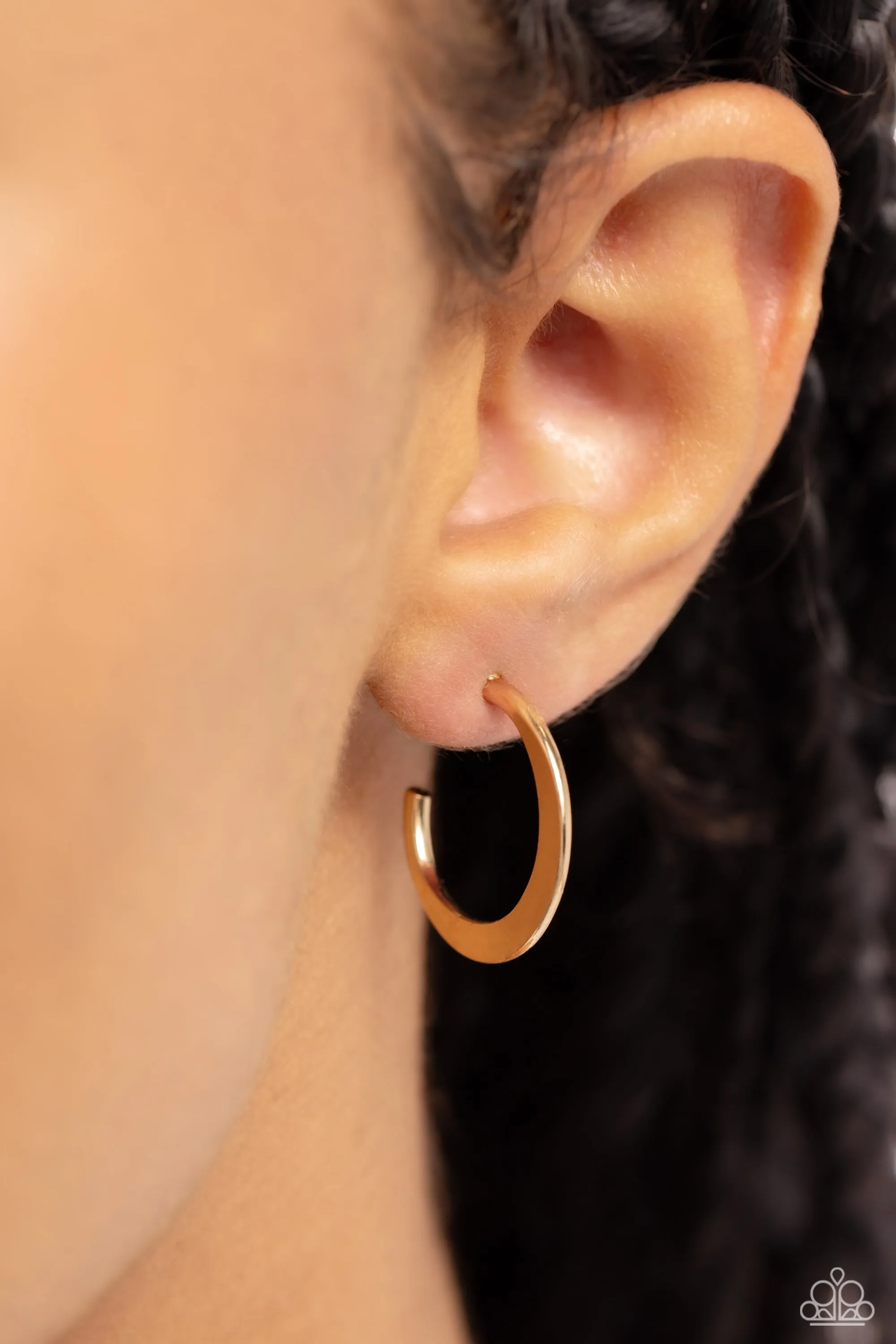 Paparazzi Royal Runway - Gold Earrings