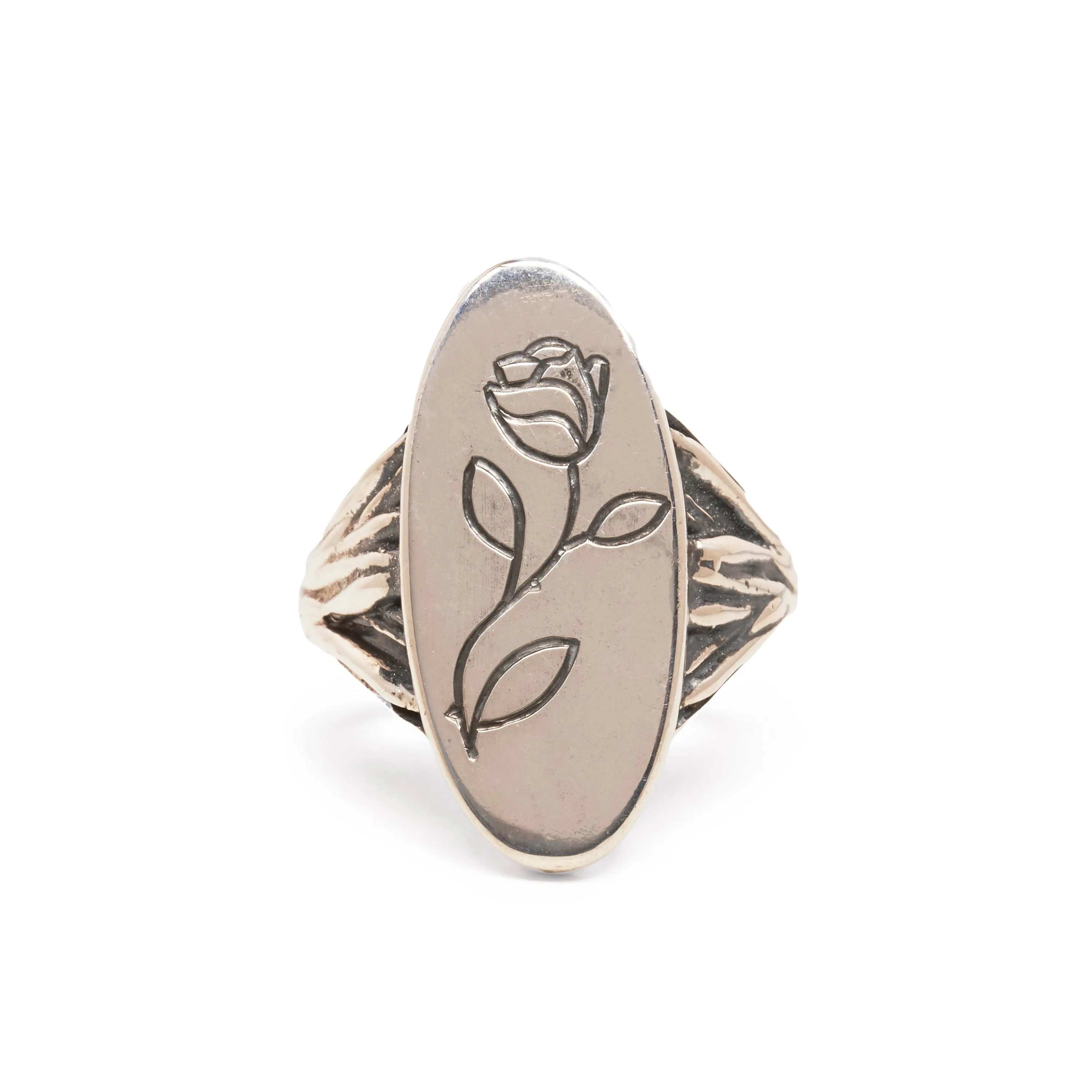 ROOTS SIGNET RING WITH ROSE ENGRAVING