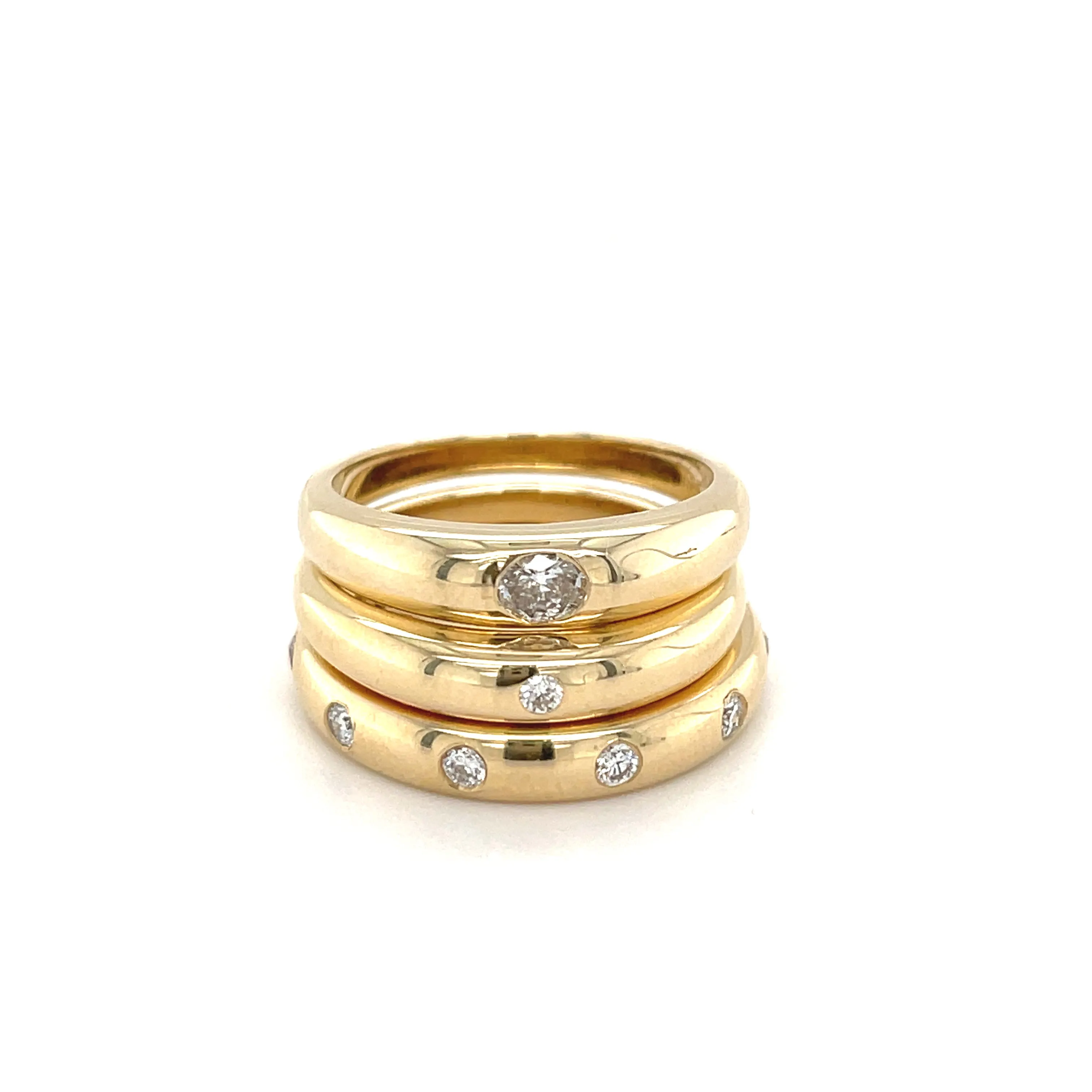 Round Diamond Station Ring