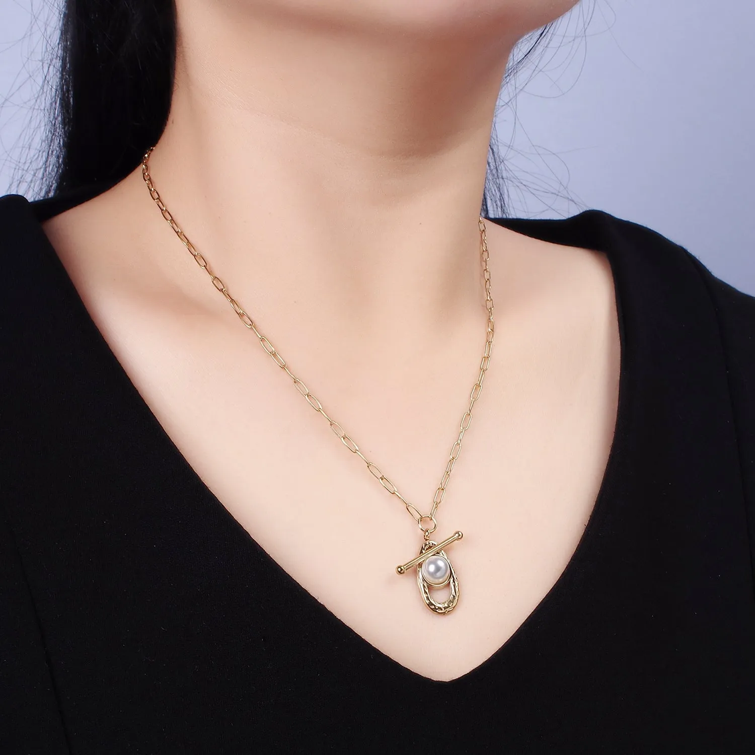 Stainless Steel Pearl Hammered Oblong Toggle Clasps Paperclip 17 Inch Chain Necklace | WA-2074