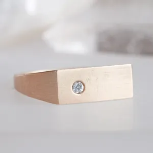 The Lune White Diamond Signet Ring | 14K Rose Gold