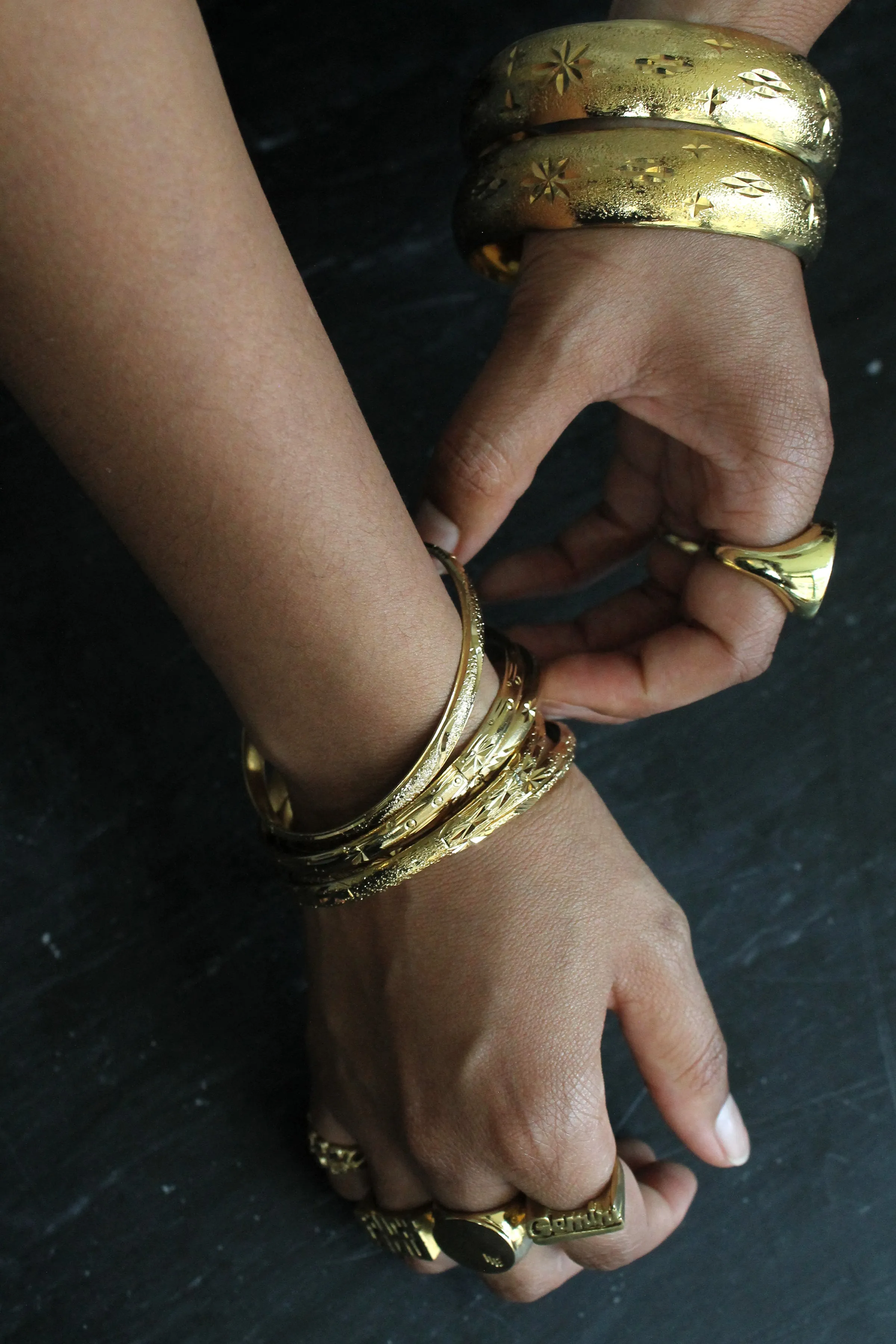 Thin Diamond Cut Bangle