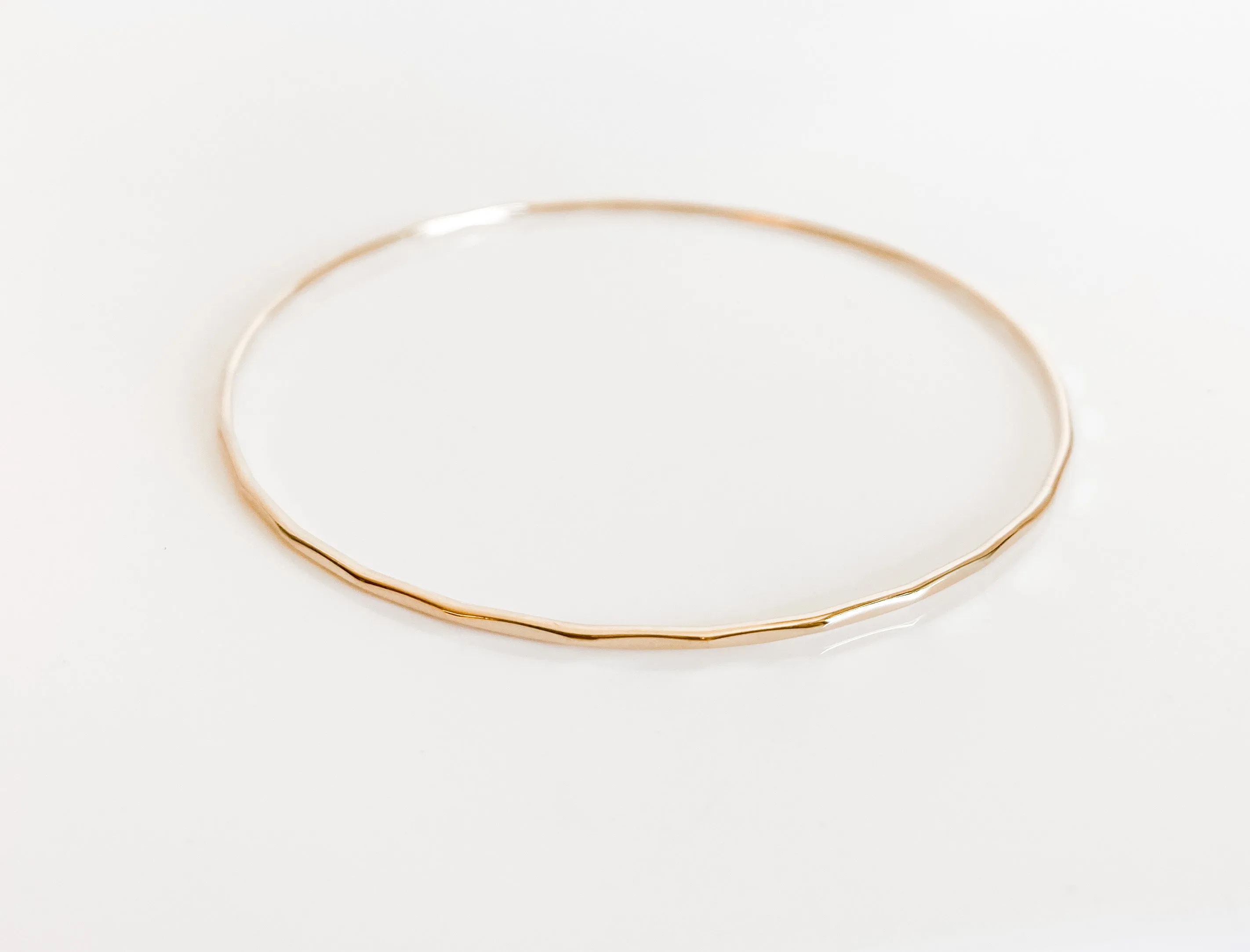 THIN HAMMERED BANGLE