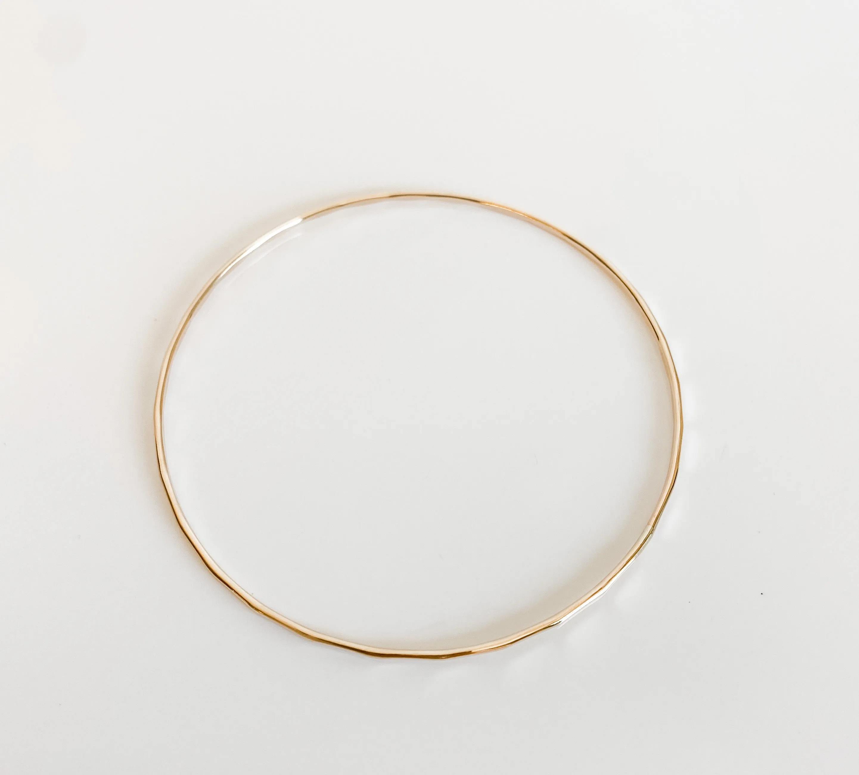 THIN HAMMERED BANGLE