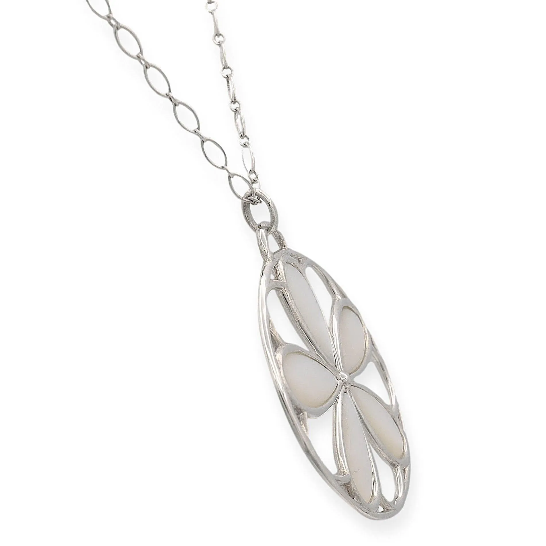 Tiffany & Co. Sterling Silver Mother of Pearl Daisy Flower Pendant Link Necklace
