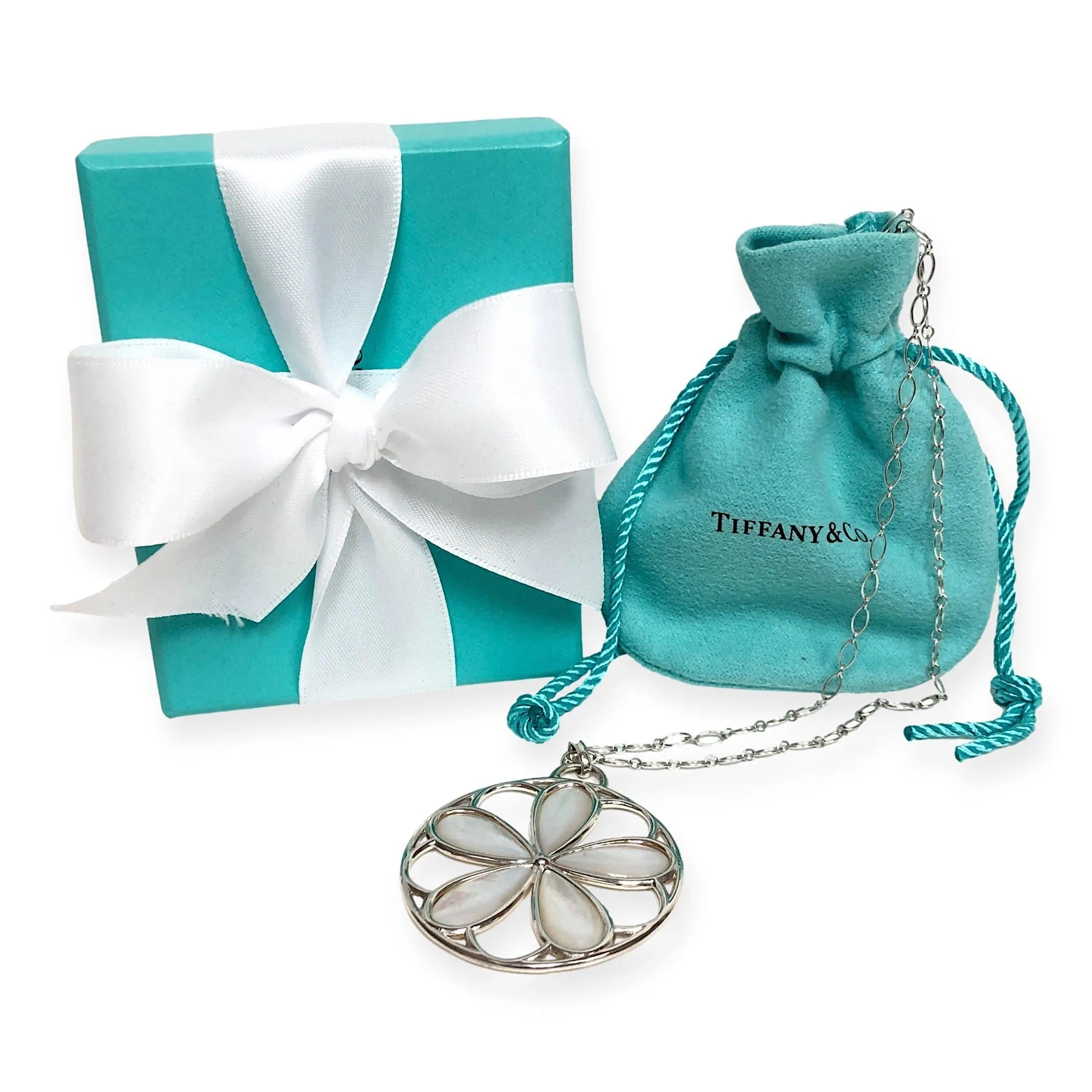 Tiffany & Co. Sterling Silver Mother of Pearl Daisy Flower Pendant Link Necklace