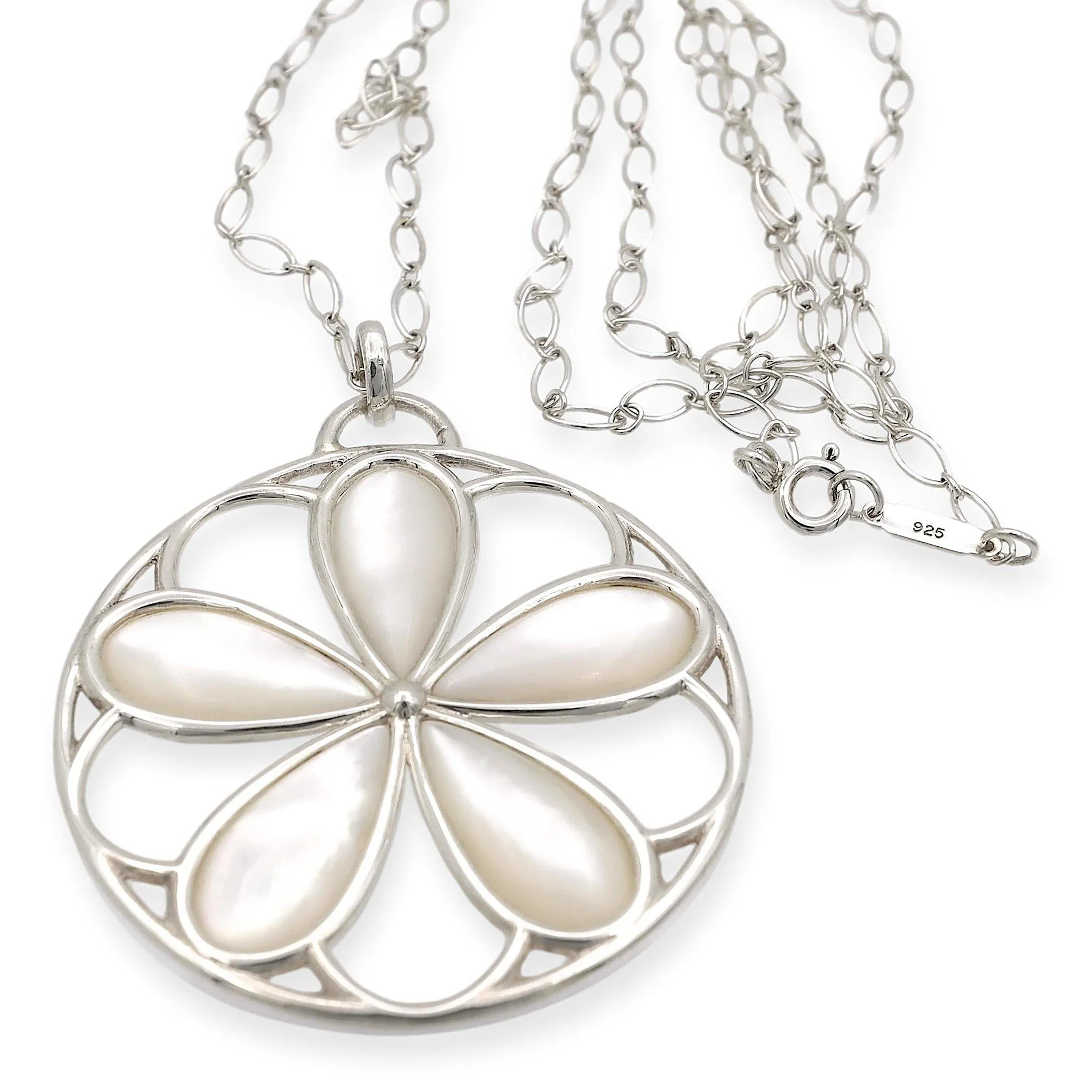 Tiffany & Co. Sterling Silver Mother of Pearl Daisy Flower Pendant Link Necklace