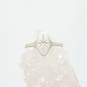Étoile signet ring in Sterling Silver