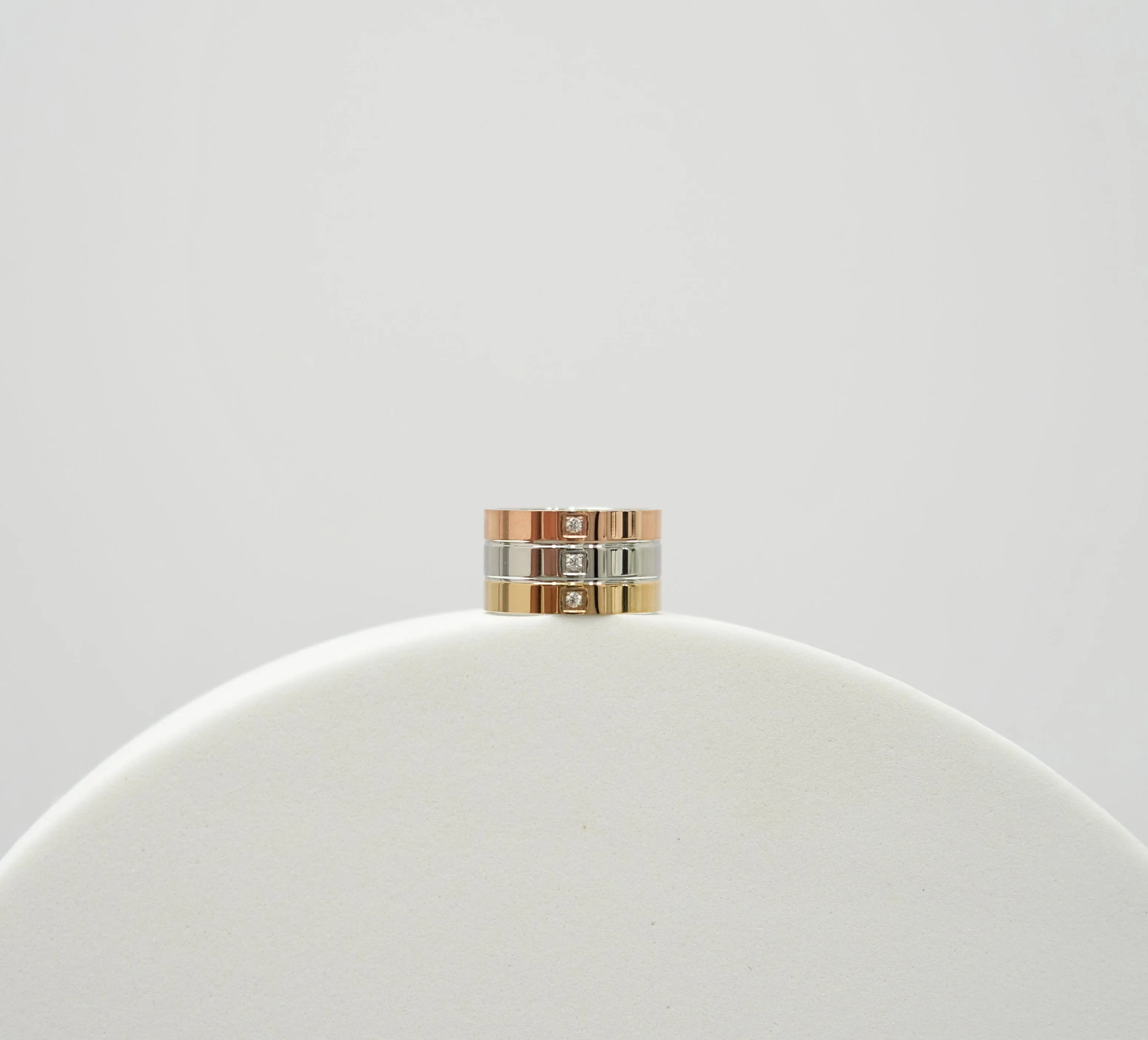 Tricolor stack